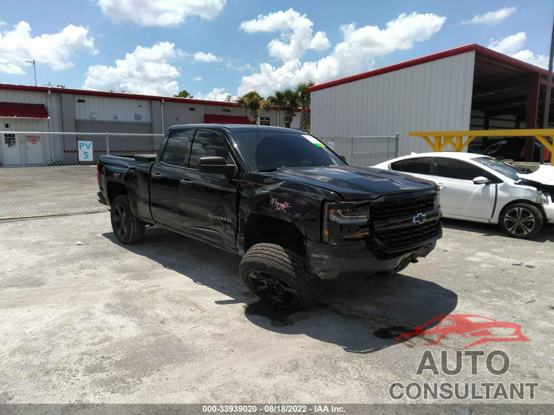 CHEVROLET SILVERADO 1500 2017 - 1GCRCNEC2HZ279070