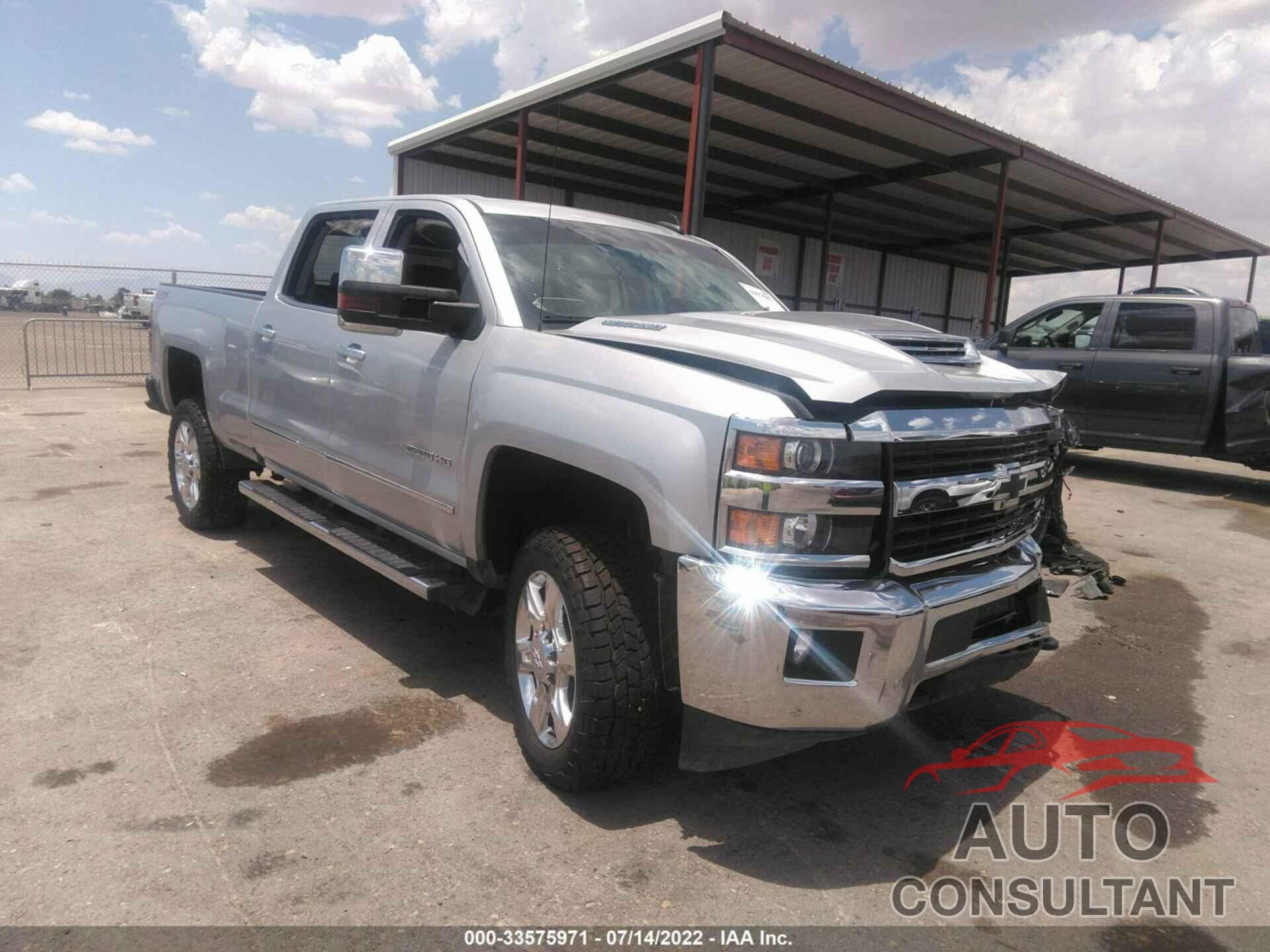 CHEVROLET SILVERADO 2500HD 2017 - 1GC1KWEY5HF102631