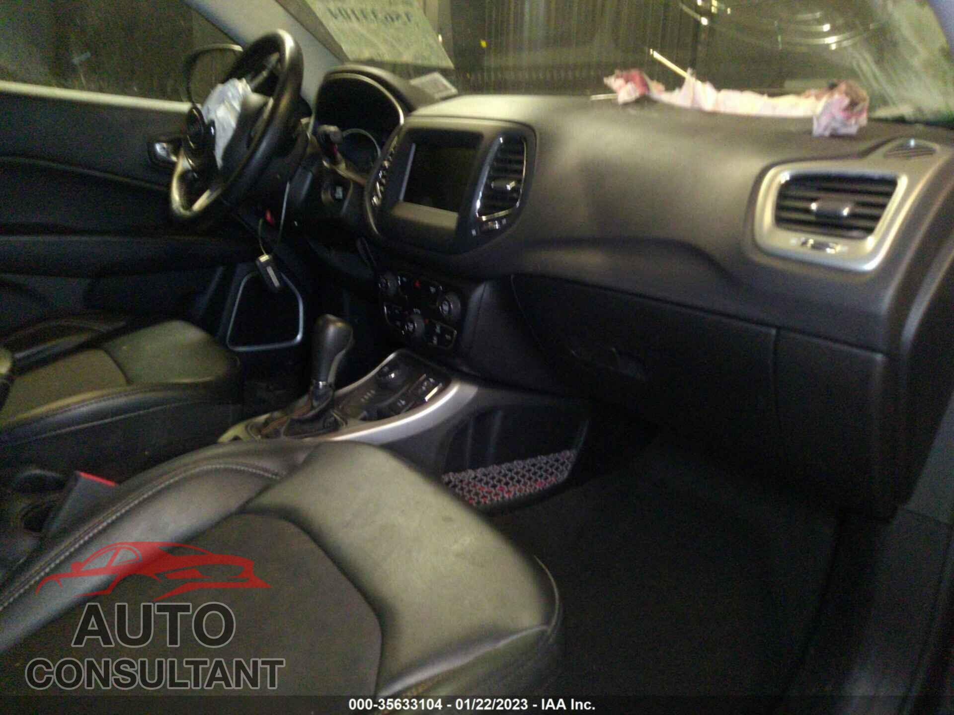 JEEP COMPASS 2020 - 3C4NJDBB2LT174653