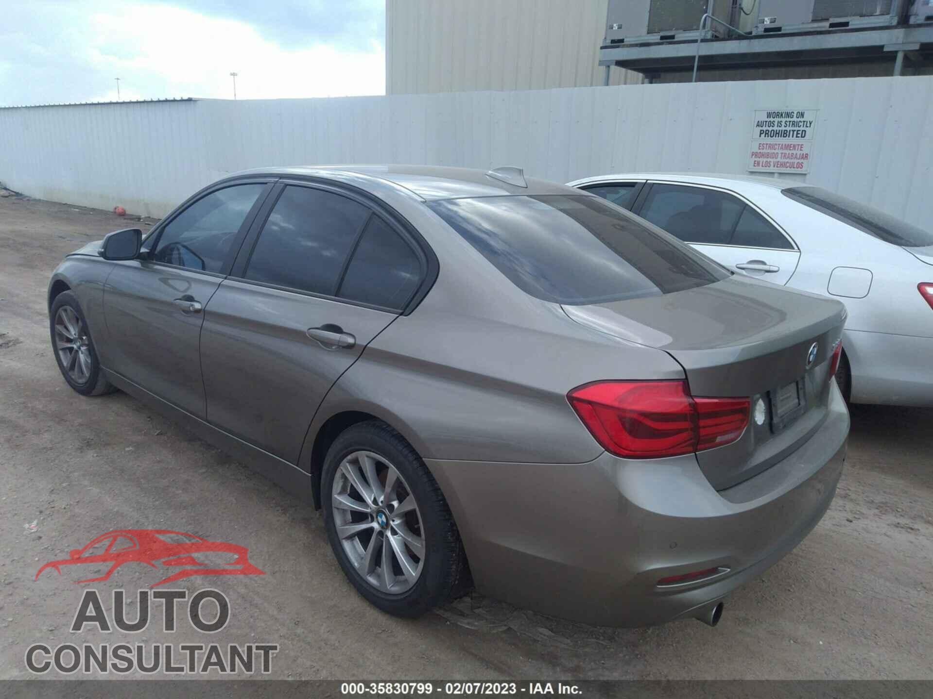 BMW 3 SERIES 2016 - WBA8E1G56GNU12364