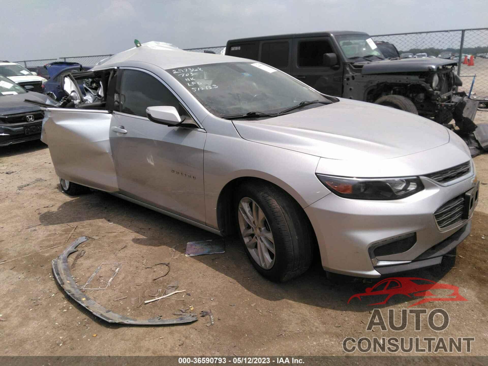CHEVROLET MALIBU 2018 - 1G1ZD5ST5JF210875