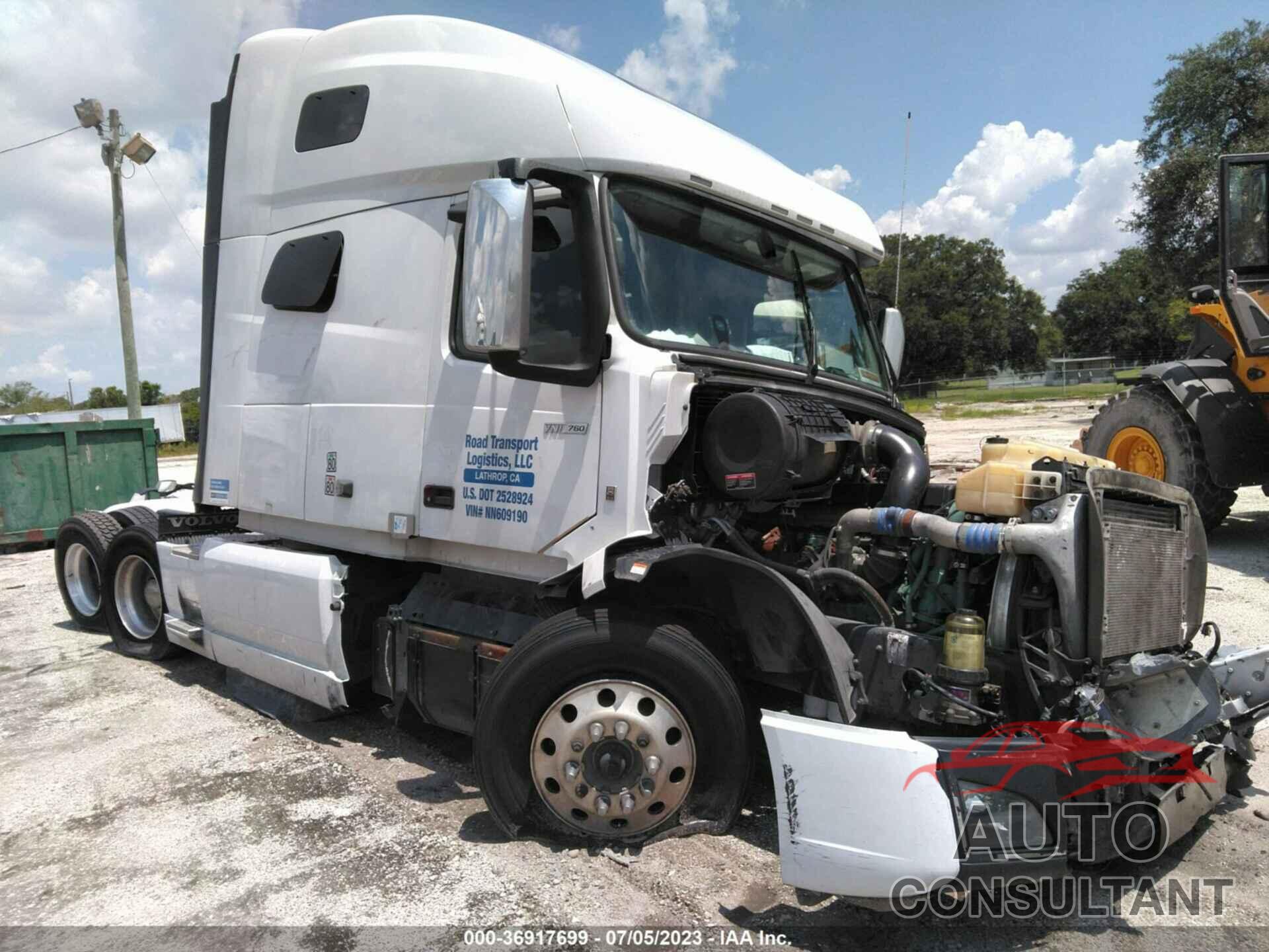 VOLVO VNL 2022 - 4V4NC9EH8NN609190