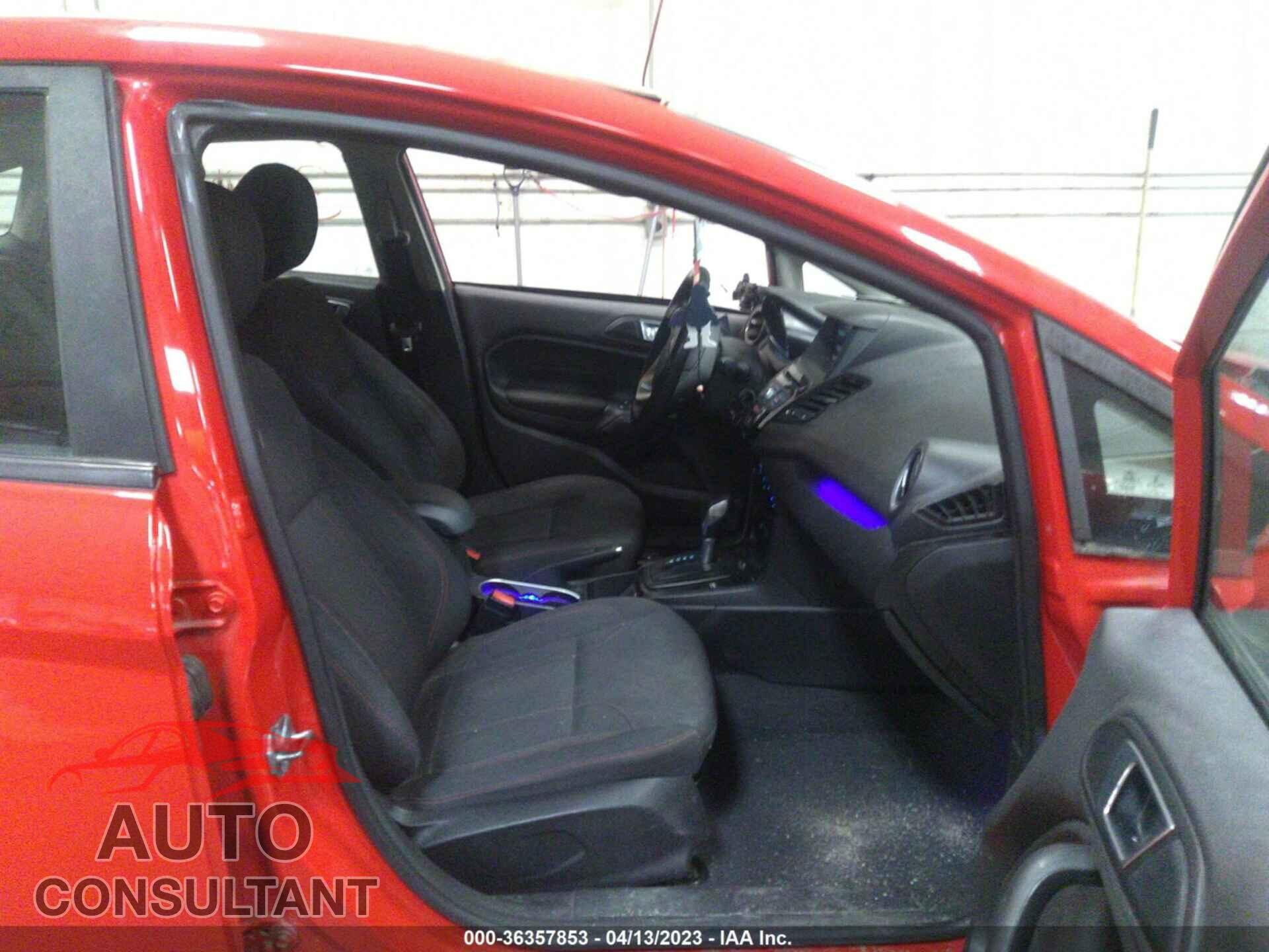 FORD FIESTA 2015 - 3FADP4BJ4FM196692