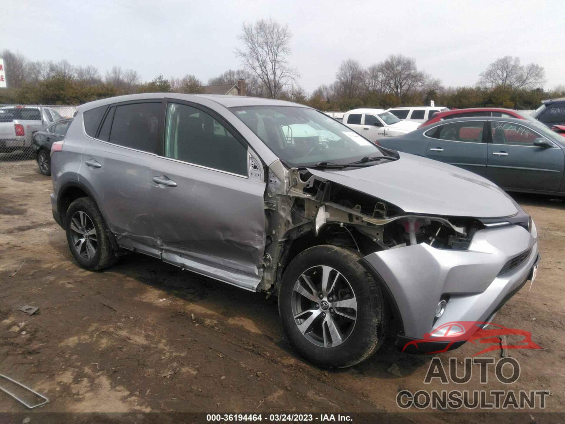 TOYOTA RAV4 2018 - 2T3RFREV8JW809273