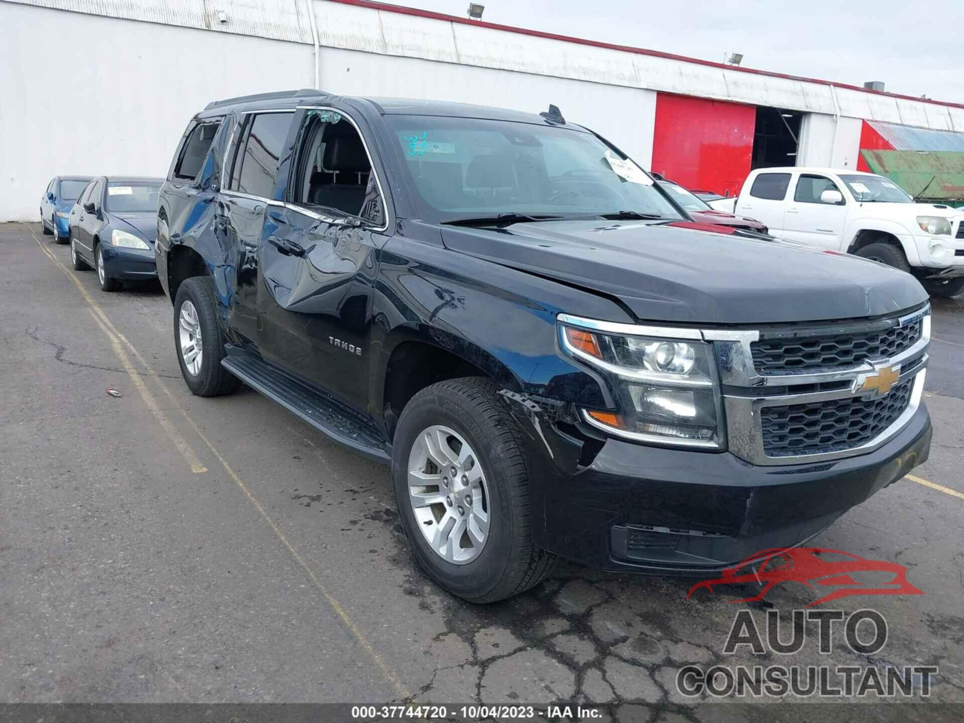 CHEVROLET TAHOE 2019 - 1GNSKBKC1KR117081