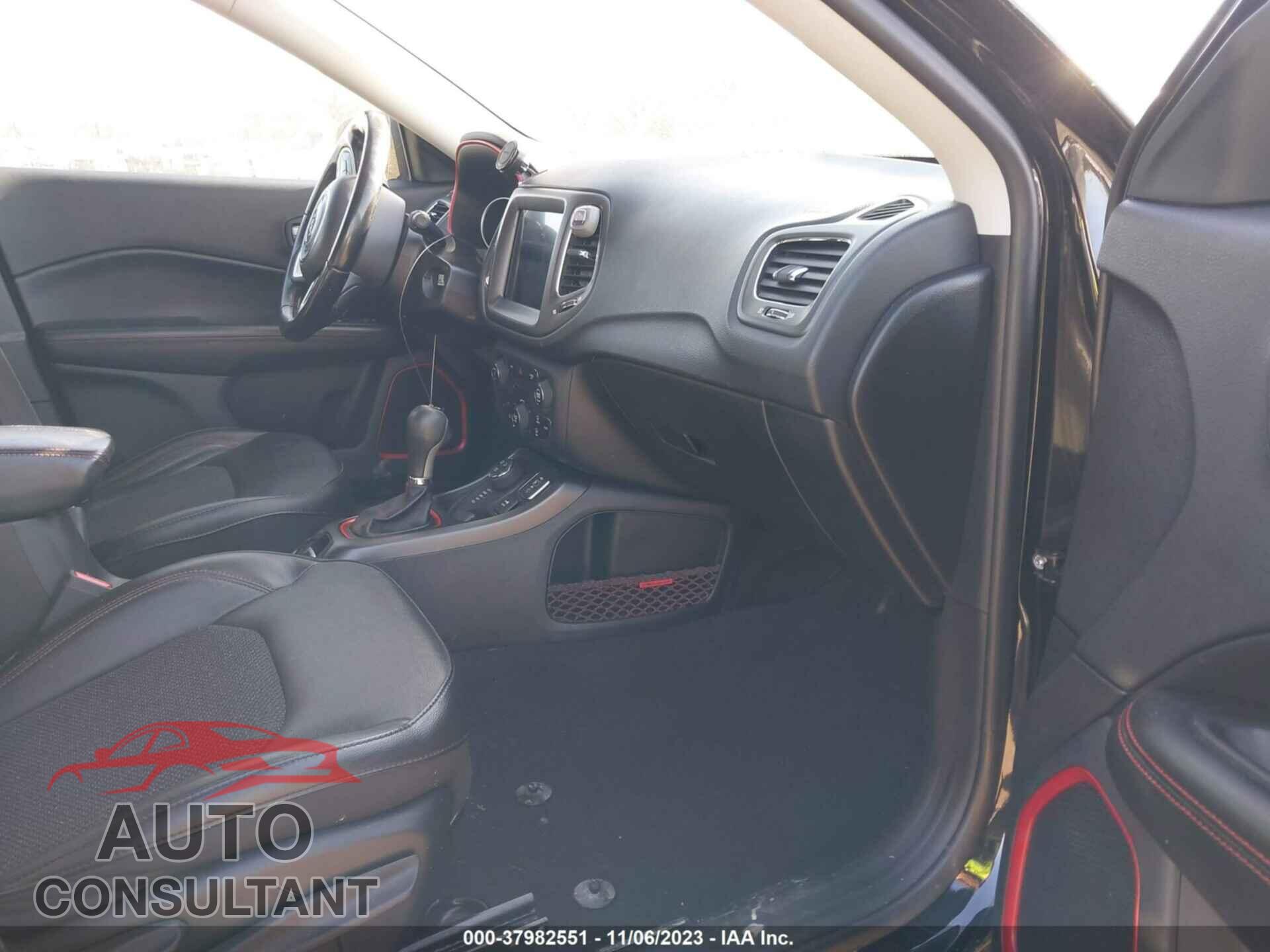 JEEP COMPASS 2020 - 3C4NJDDB2LT167232