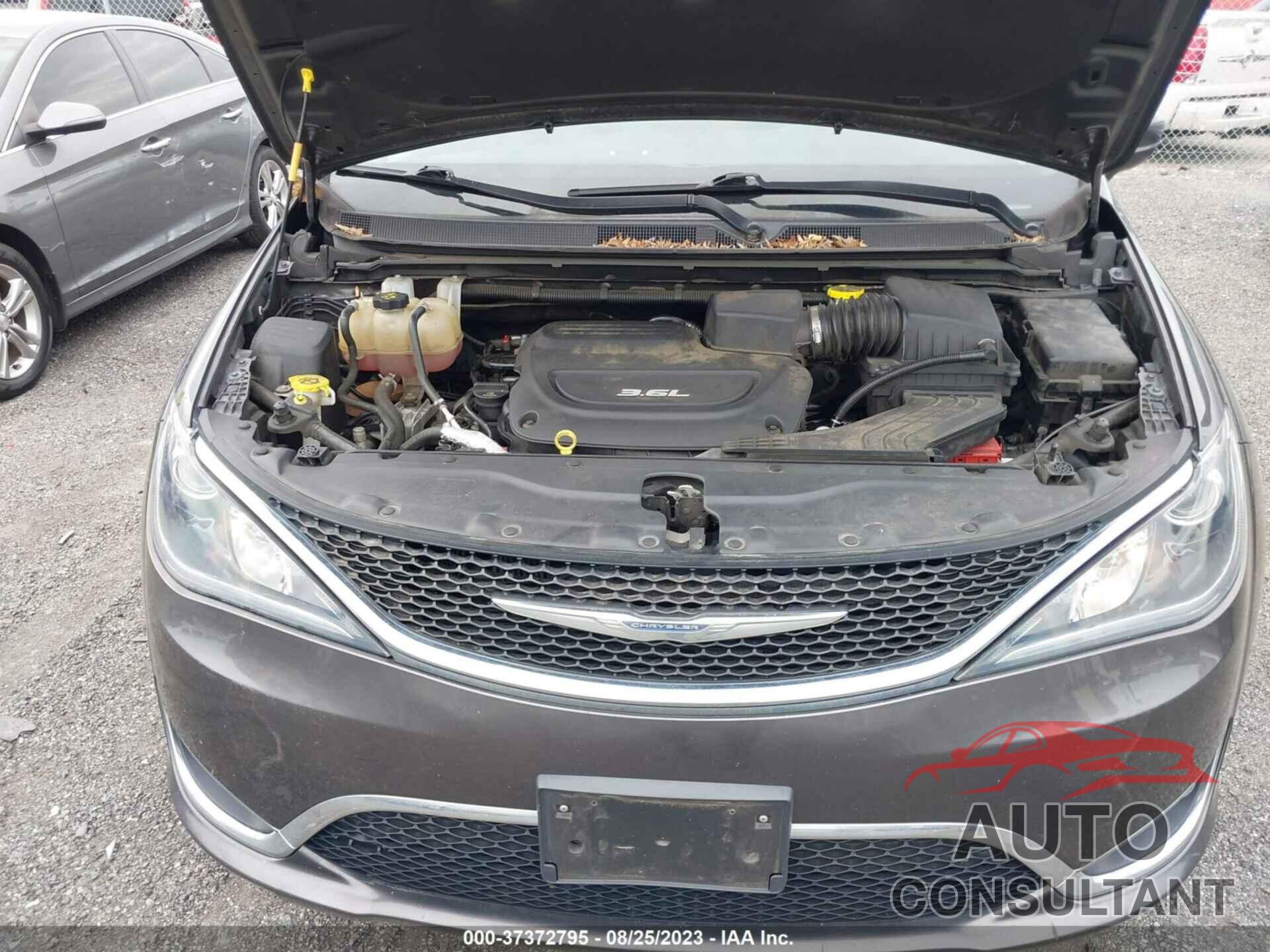 CHRYSLER PACIFICA 2017 - 2C4RC1BG6HR831373