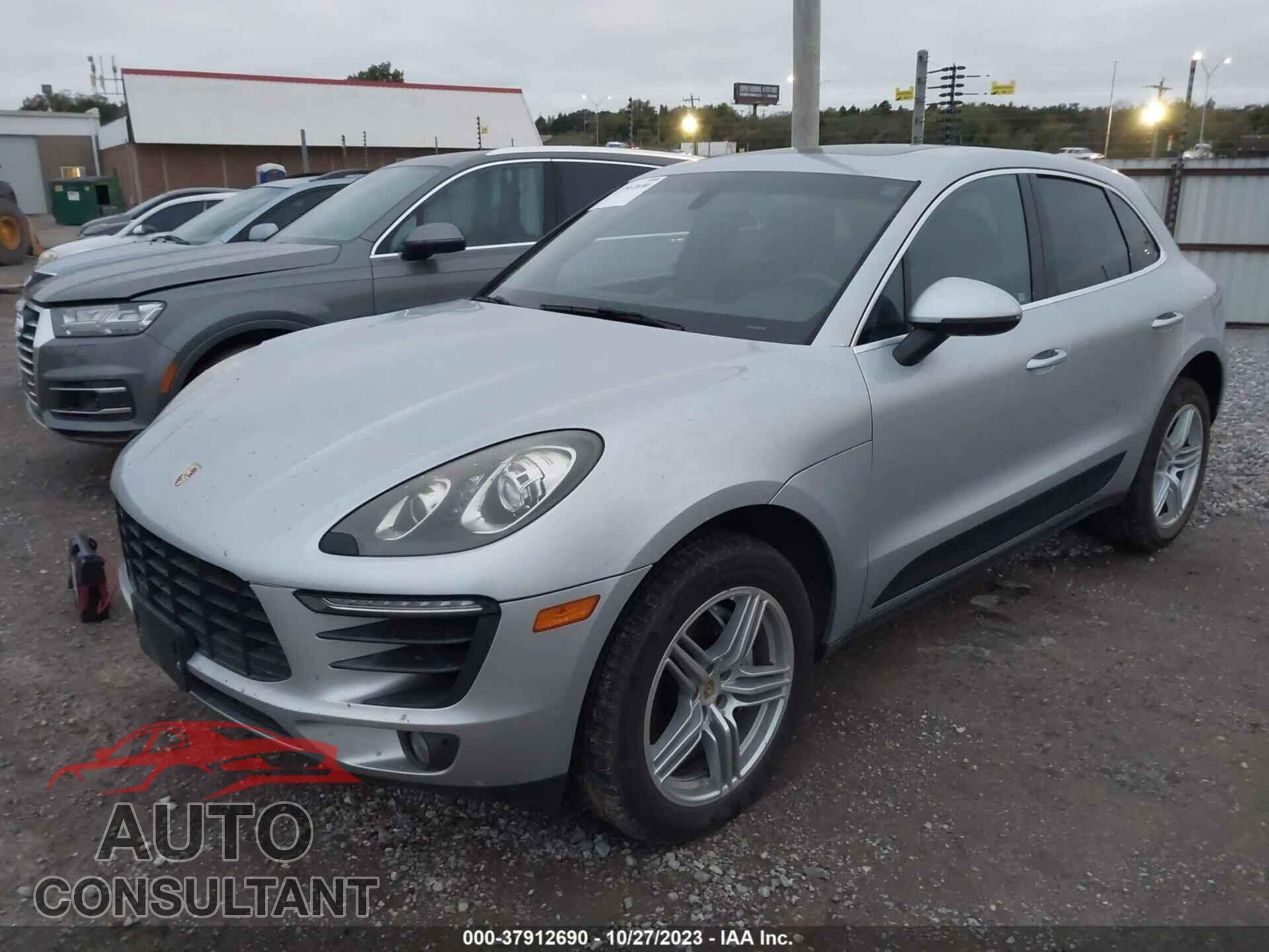 PORSCHE MACAN 2016 - WP1AB2A55GLB43876