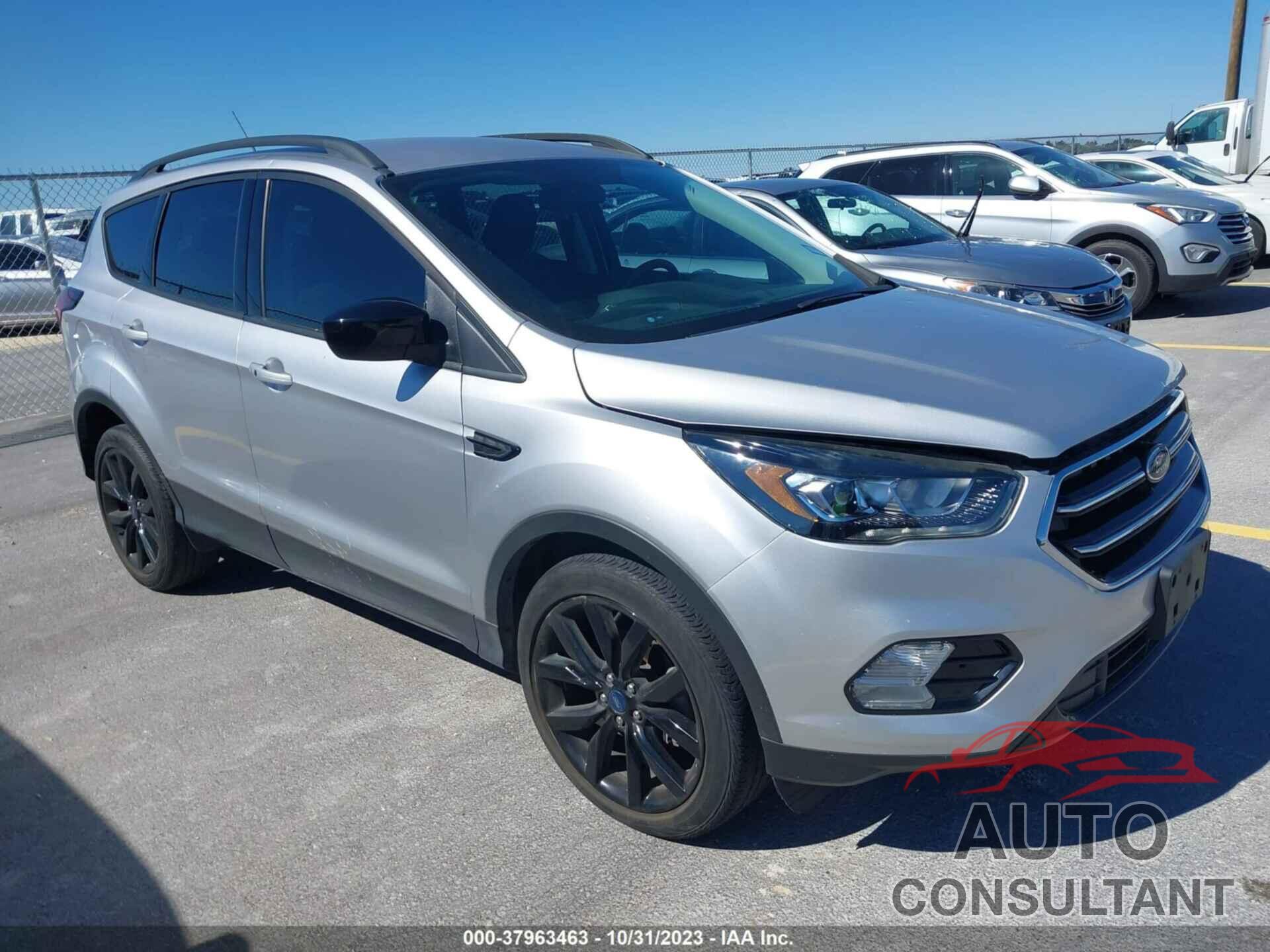 FORD ESCAPE 2019 - 1FMCU0GD7KUB57445