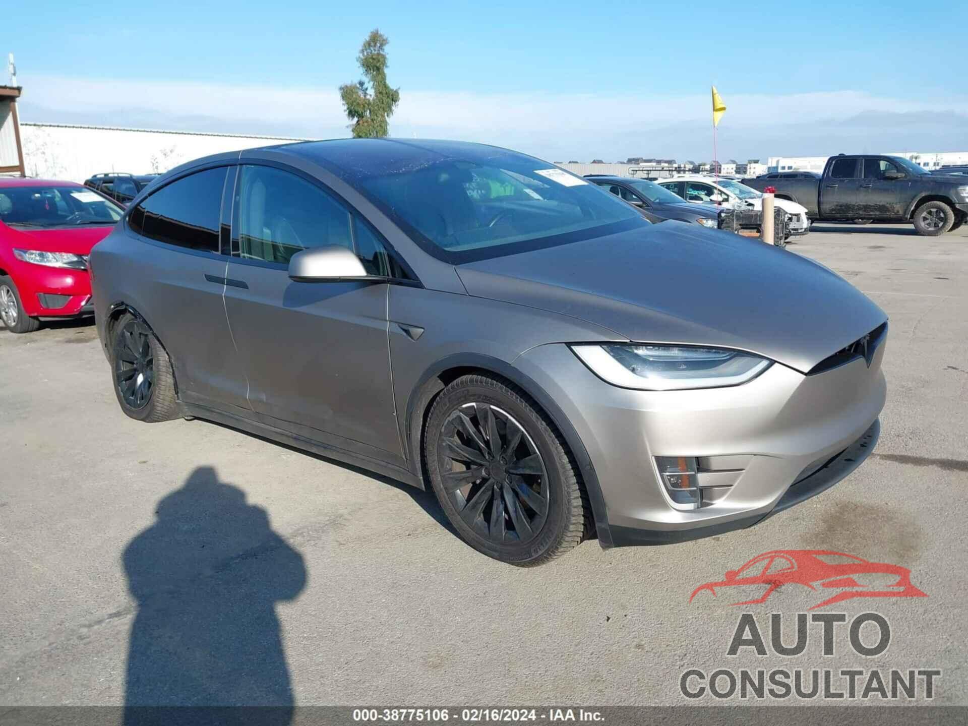 TESLA MODEL X 2020 - 5YJXCAE24LF277262