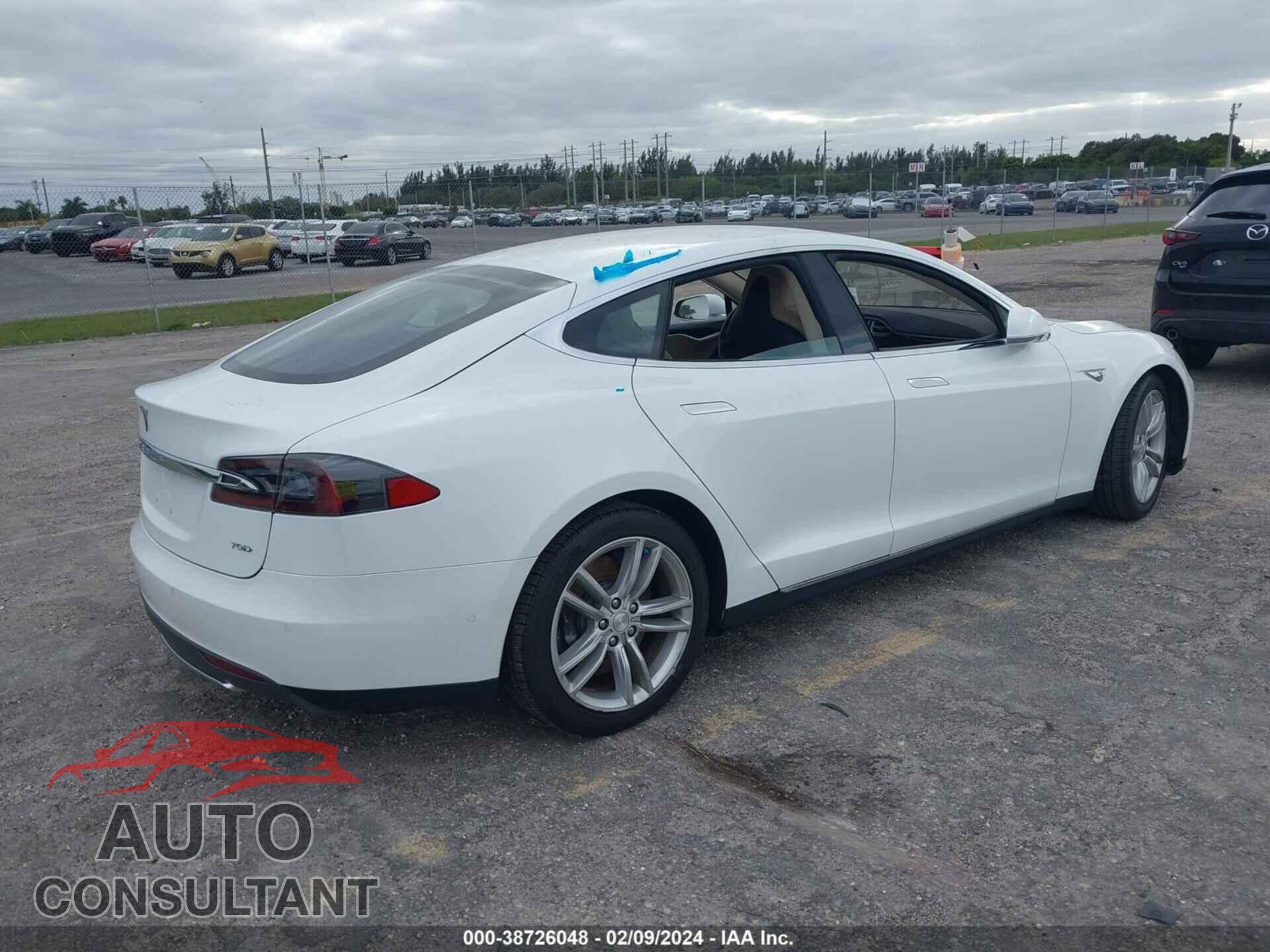 TESLA MODEL S 2016 - 5YJSA1E27GF128205