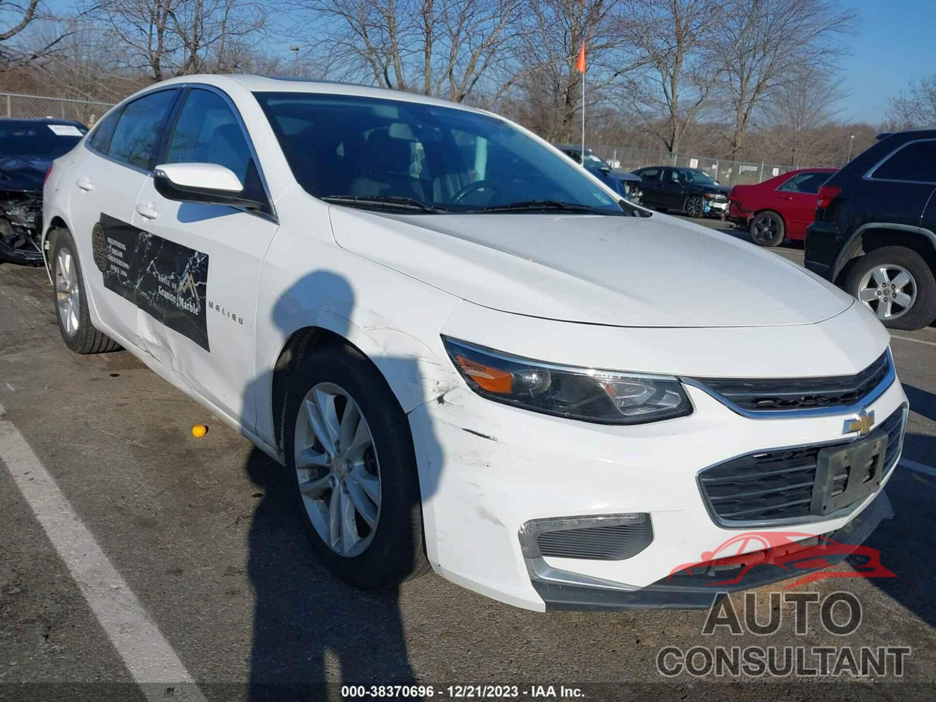 CHEVROLET MALIBU 2018 - 1G1ZD5ST6JF153439