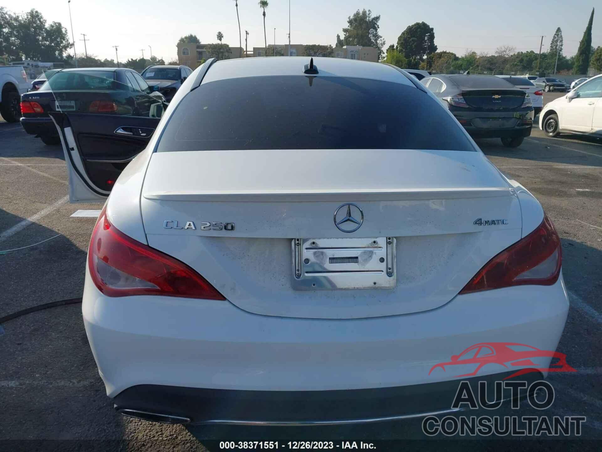 MERCEDES-BENZ CLA 250 2019 - WDDSJ4GB8KN762251