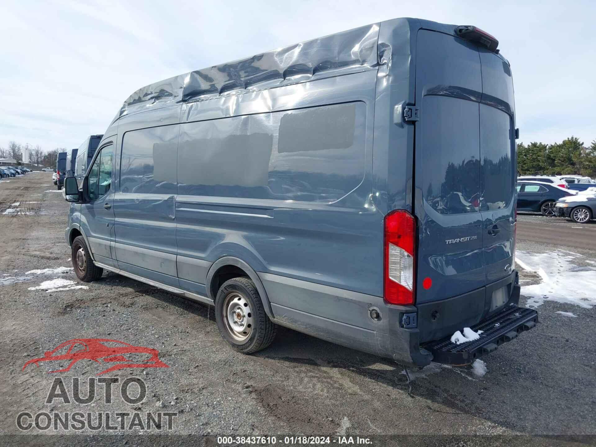 FORD TRANSIT-250 2019 - 1FTYR3XM4KKB90427