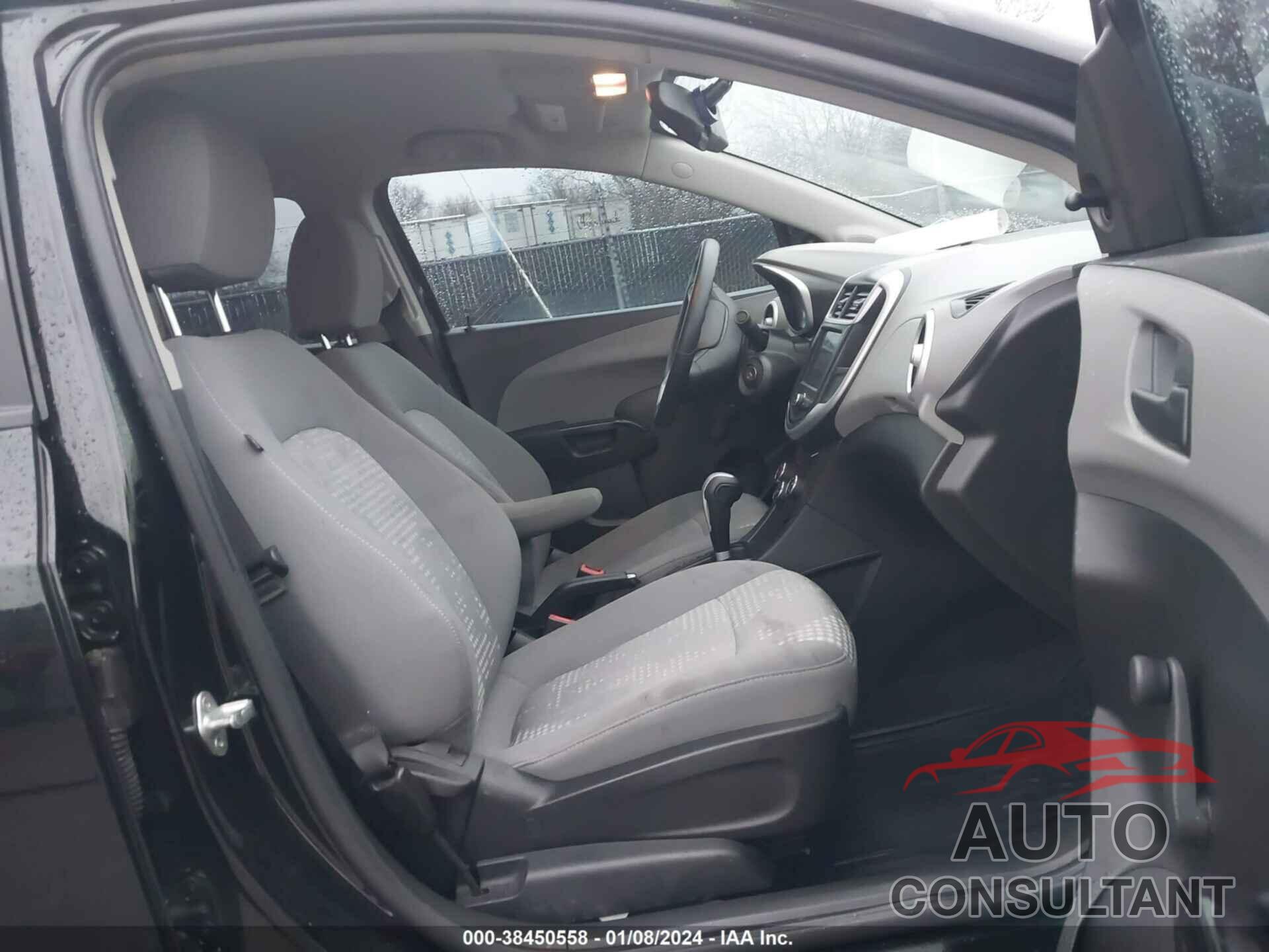 CHEVROLET SONIC 2019 - 1G1JB5SB6K4108766