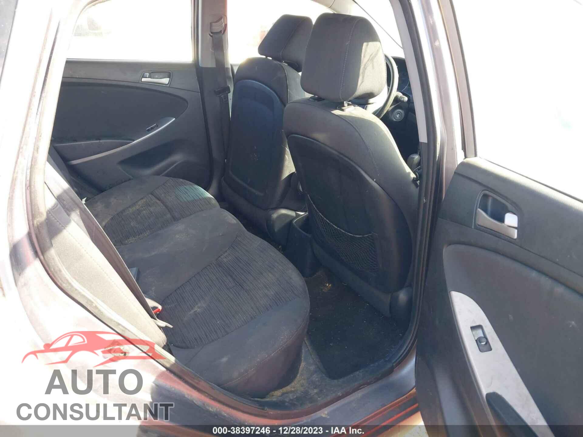 HYUNDAI ACCENT 2015 - KMHCT5AE2FU202654
