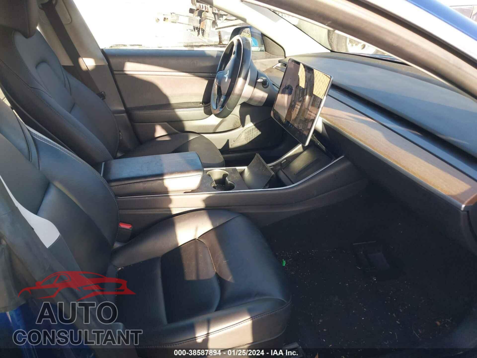 TESLA MODEL 3 2019 - 5YJ3E1EA5KF332011