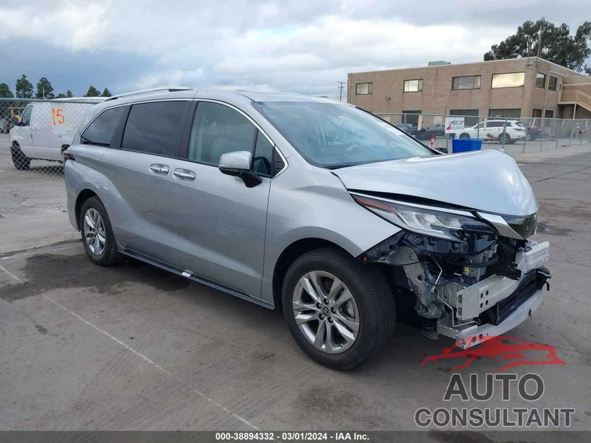 TOYOTA SIENNA 2022 - 5TDZSKFC7NS054673