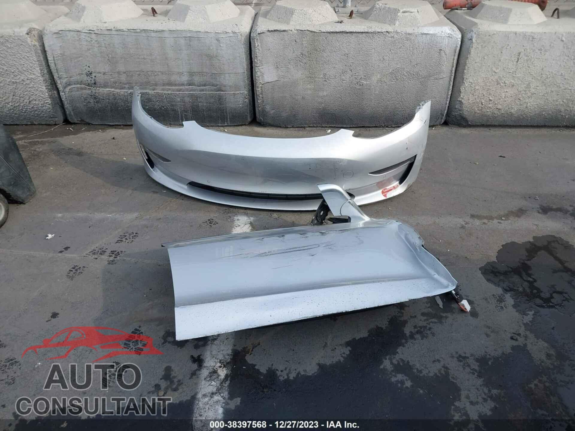 TESLA MODEL 3 2018 - 5YJ3E1EA8JF005200
