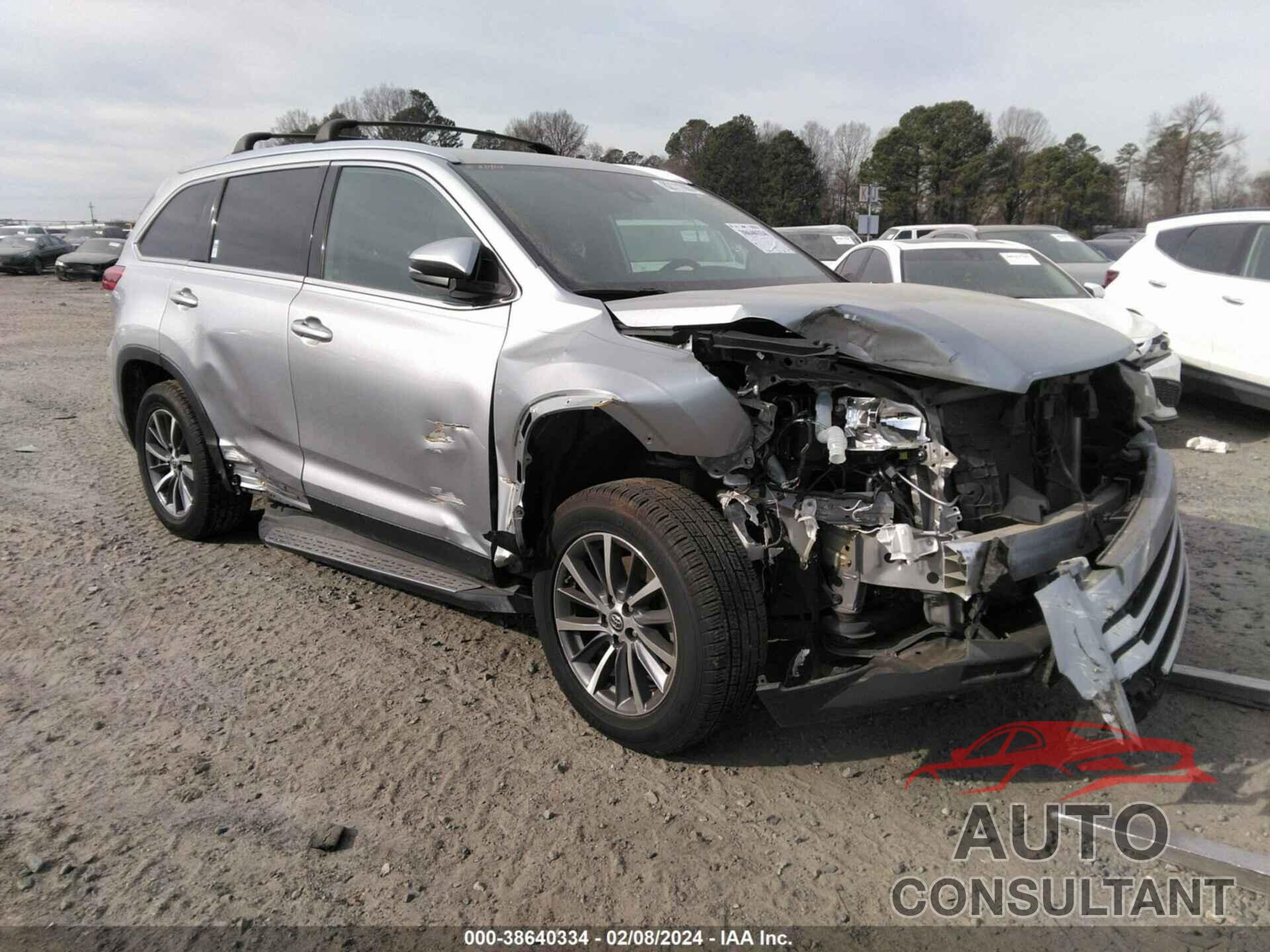 TOYOTA HIGHLANDER 2019 - 5TDKZRFH0KS322881