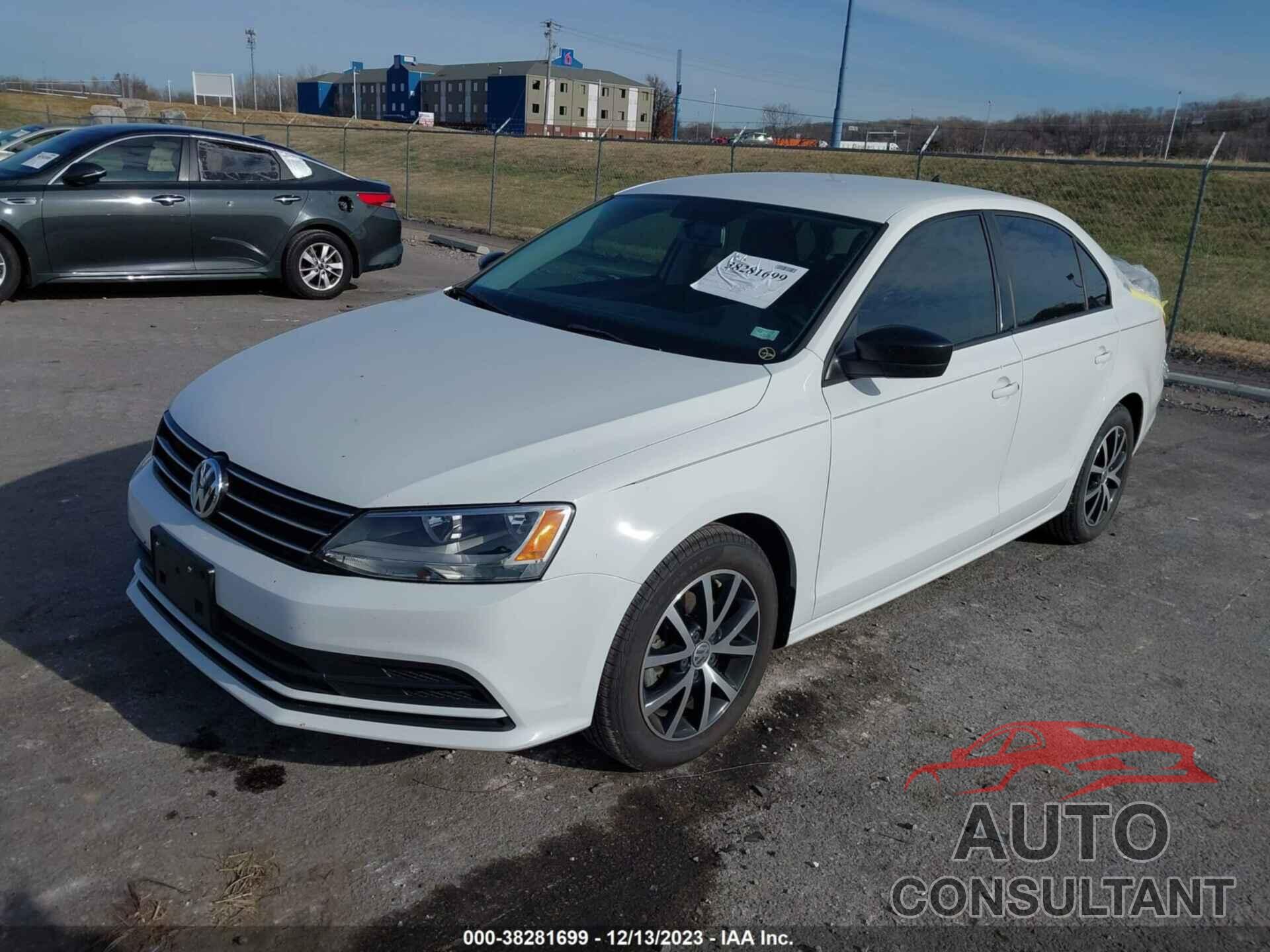 VOLKSWAGEN JETTA 2016 - 3VWB67AJXGM263897