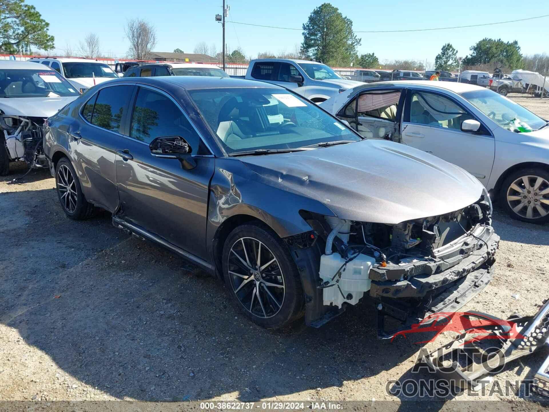 TOYOTA CAMRY 2022 - 4T1G11AK7NU665278