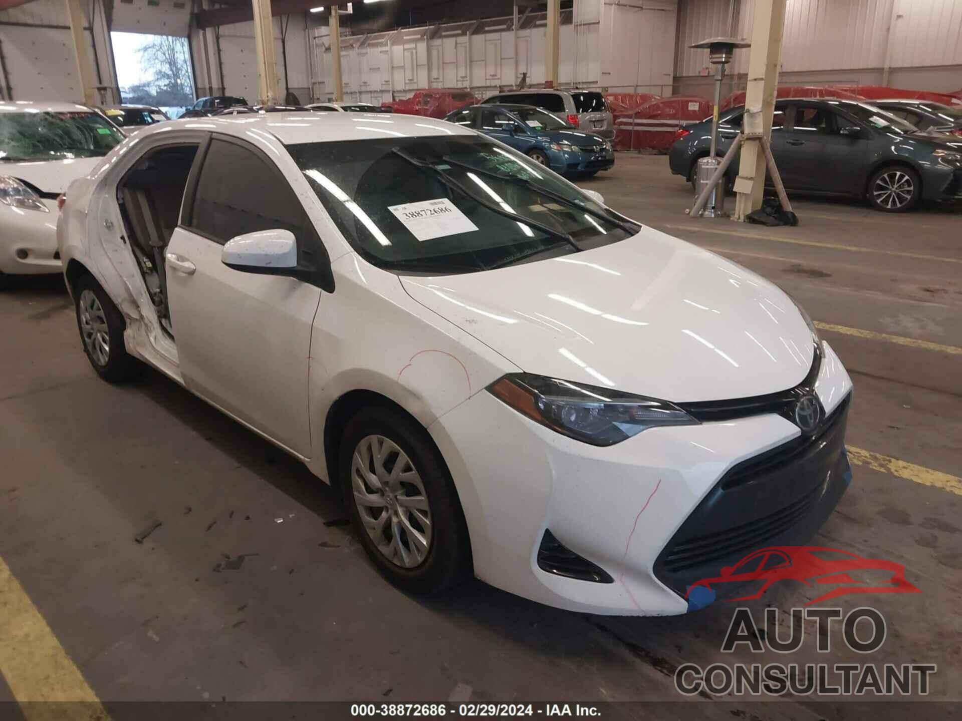 TOYOTA COROLLA 2017 - 5YFBURHE8HP701291