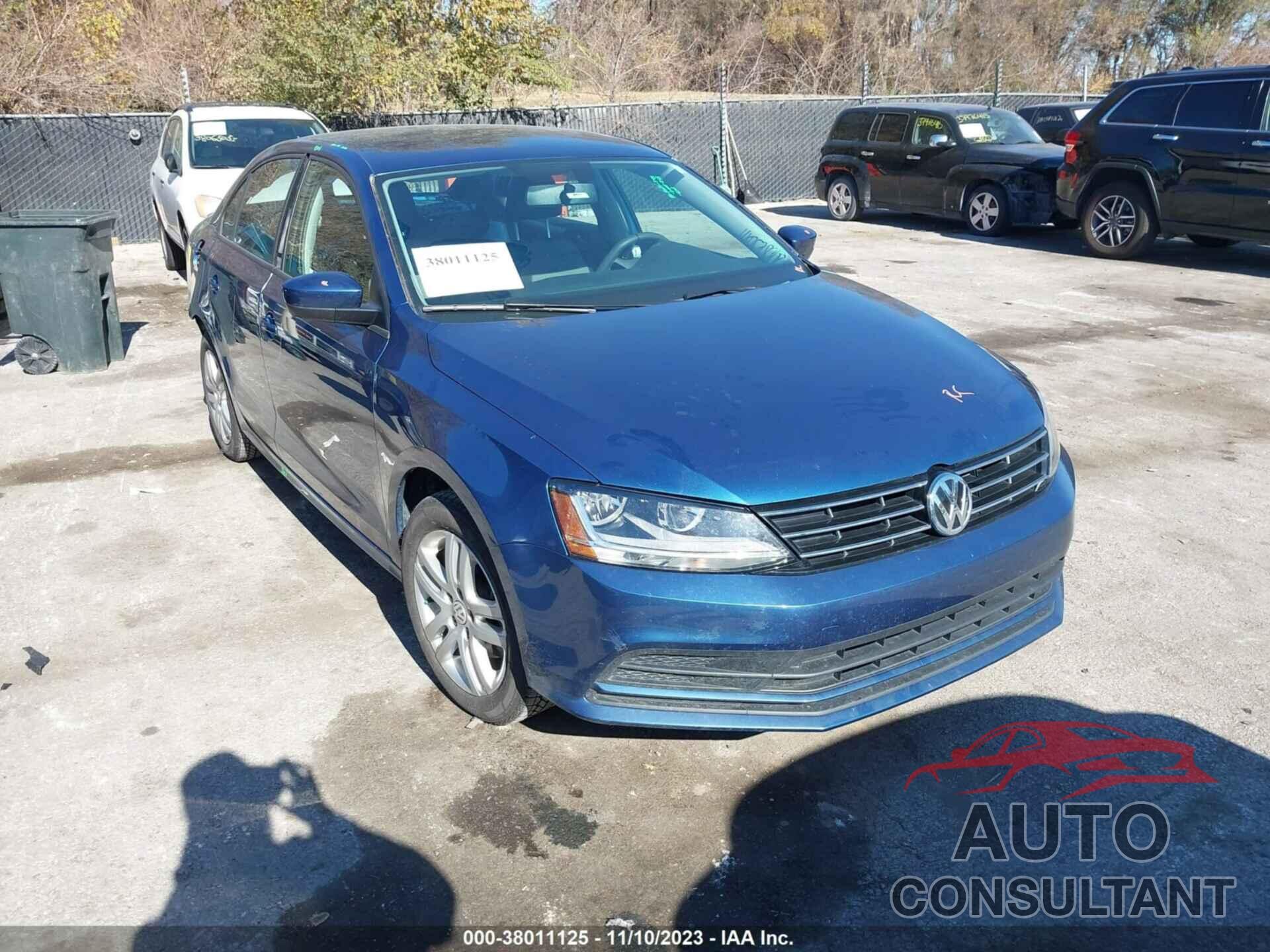 VOLKSWAGEN JETTA 2018 - 3VW2B7AJ8JM258961