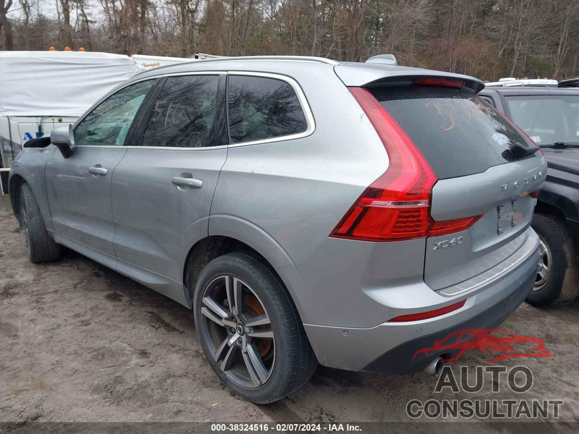 VOLVO XC60 2018 - YV4A22RK7J1095003