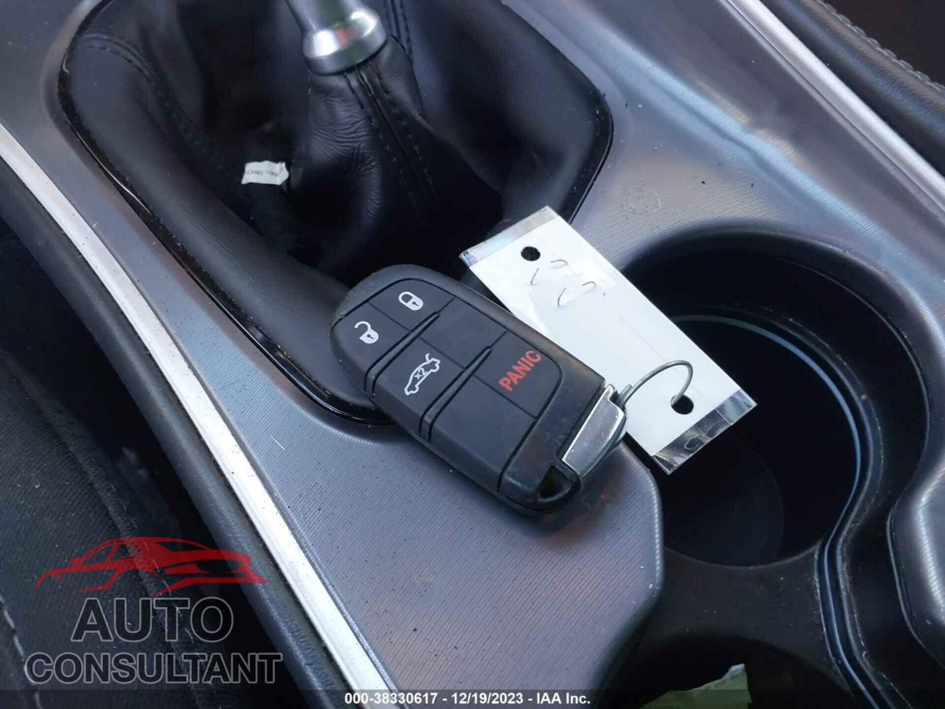 DODGE CHALLENGER 2019 - 2C3CDZBT8KH737544