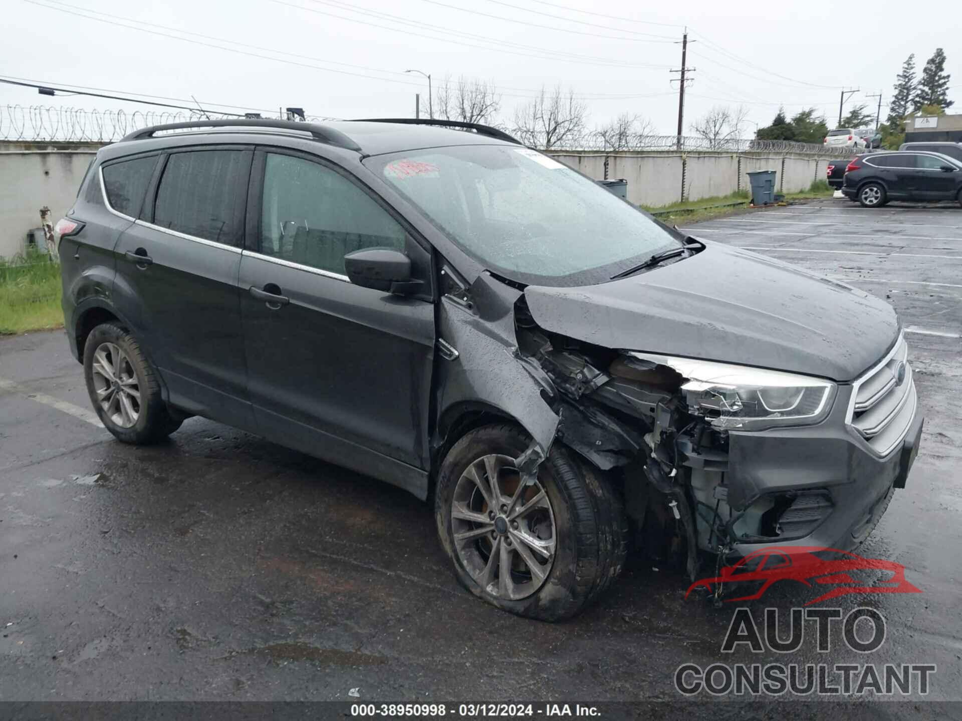 FORD ESCAPE 2017 - 1FMCU0G92HUA82951