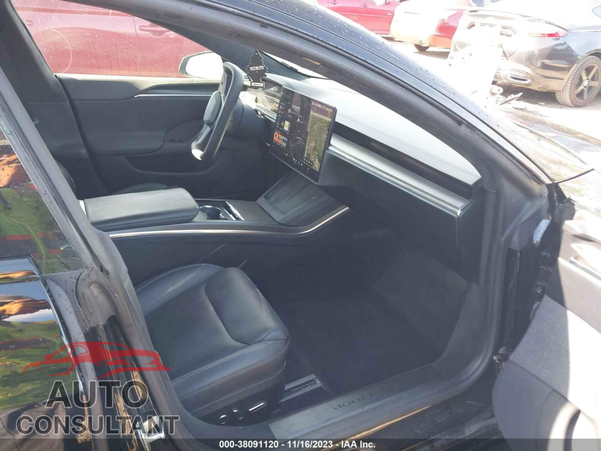 TESLA MODEL S 2021 - 5YJSA1E69MF443165
