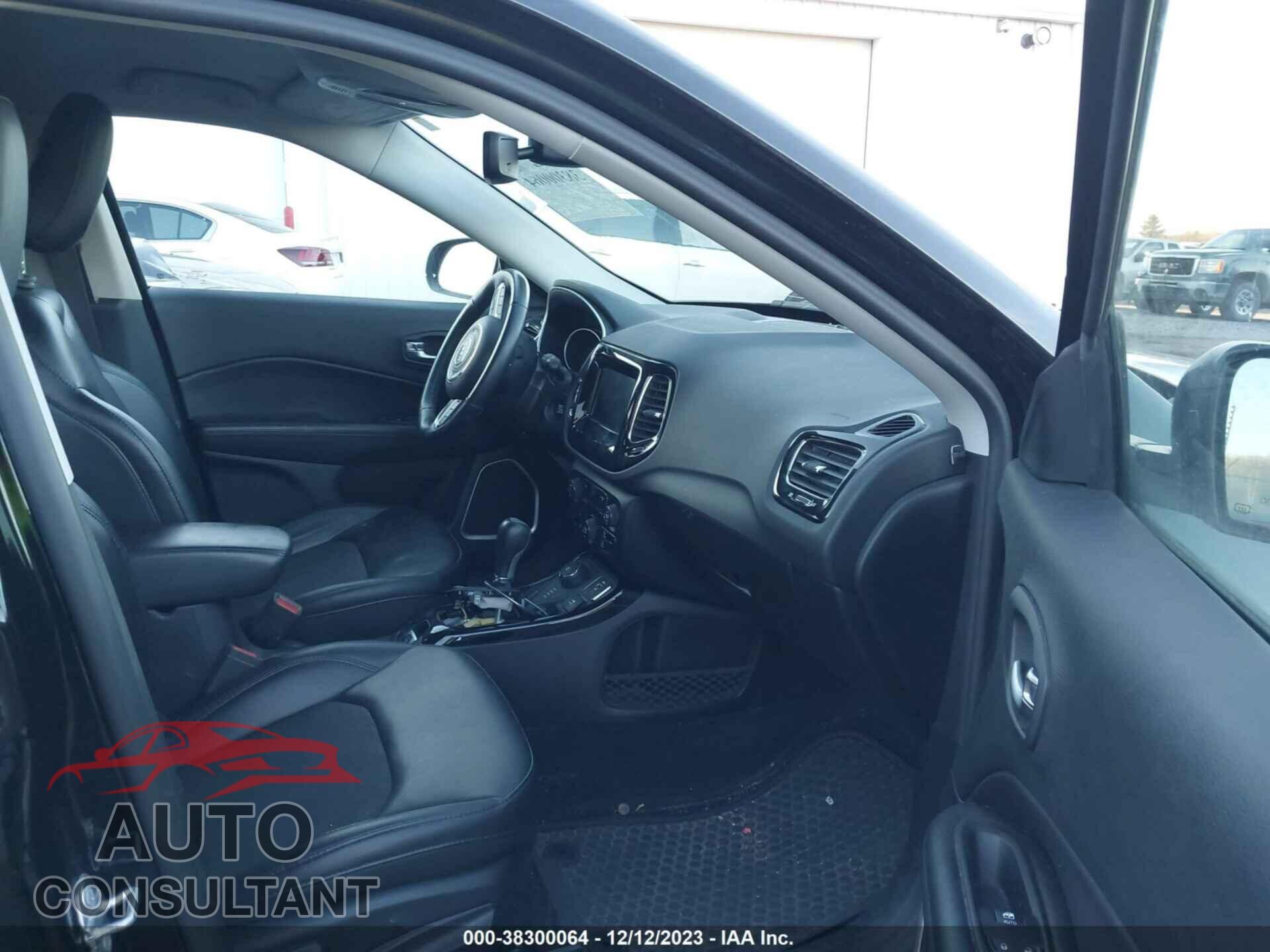 JEEP COMPASS 2019 - 3C4NJDBB7KT650636