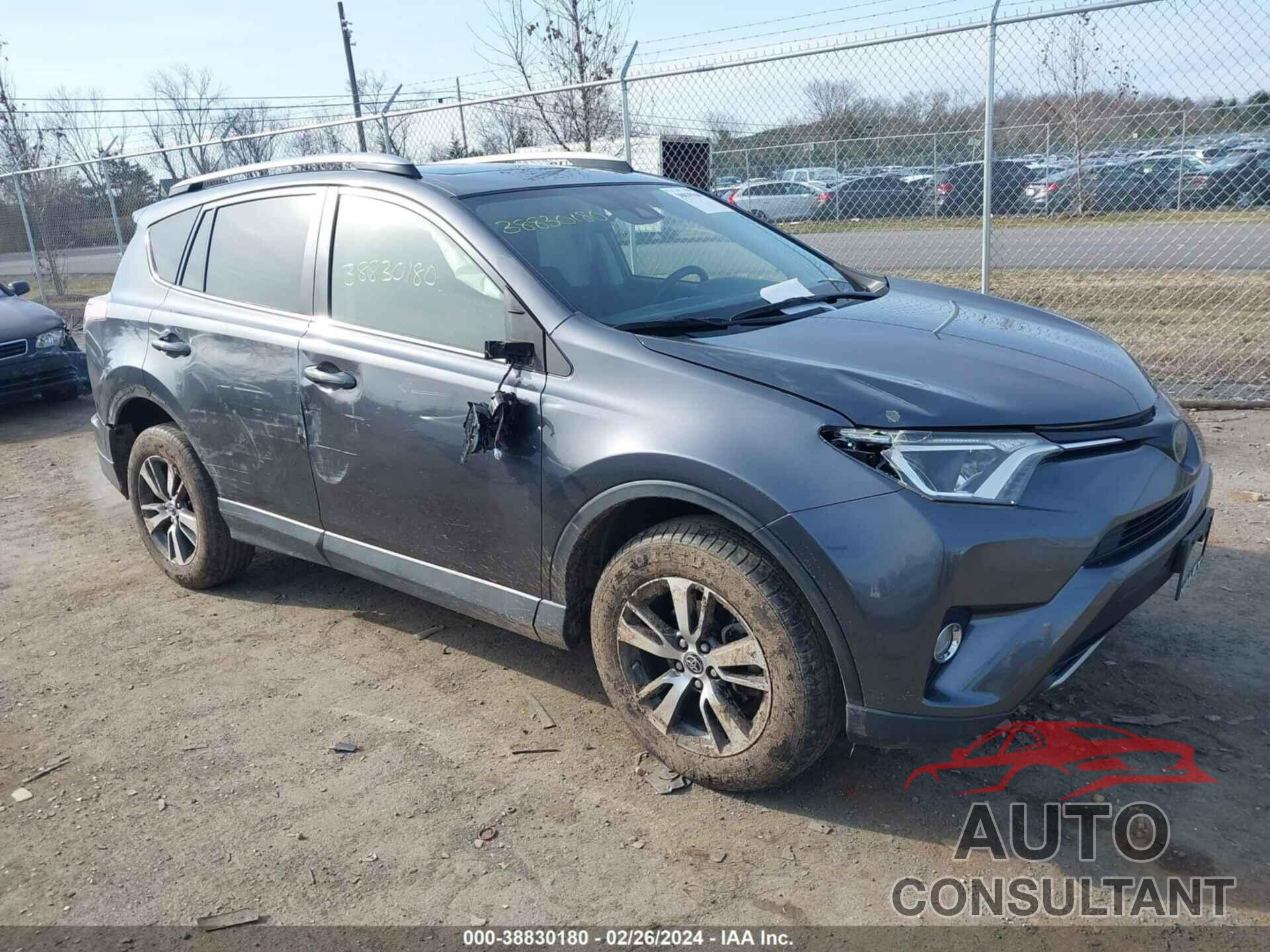 TOYOTA RAV4 2018 - JTMRFREV5JD240301