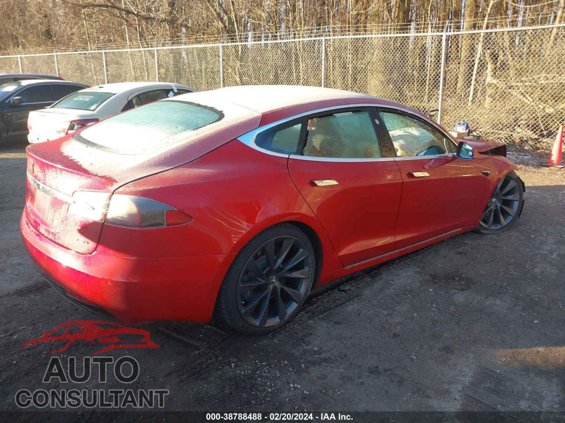 TESLA MODEL S 2018 - 5YJSA1E26JF261089