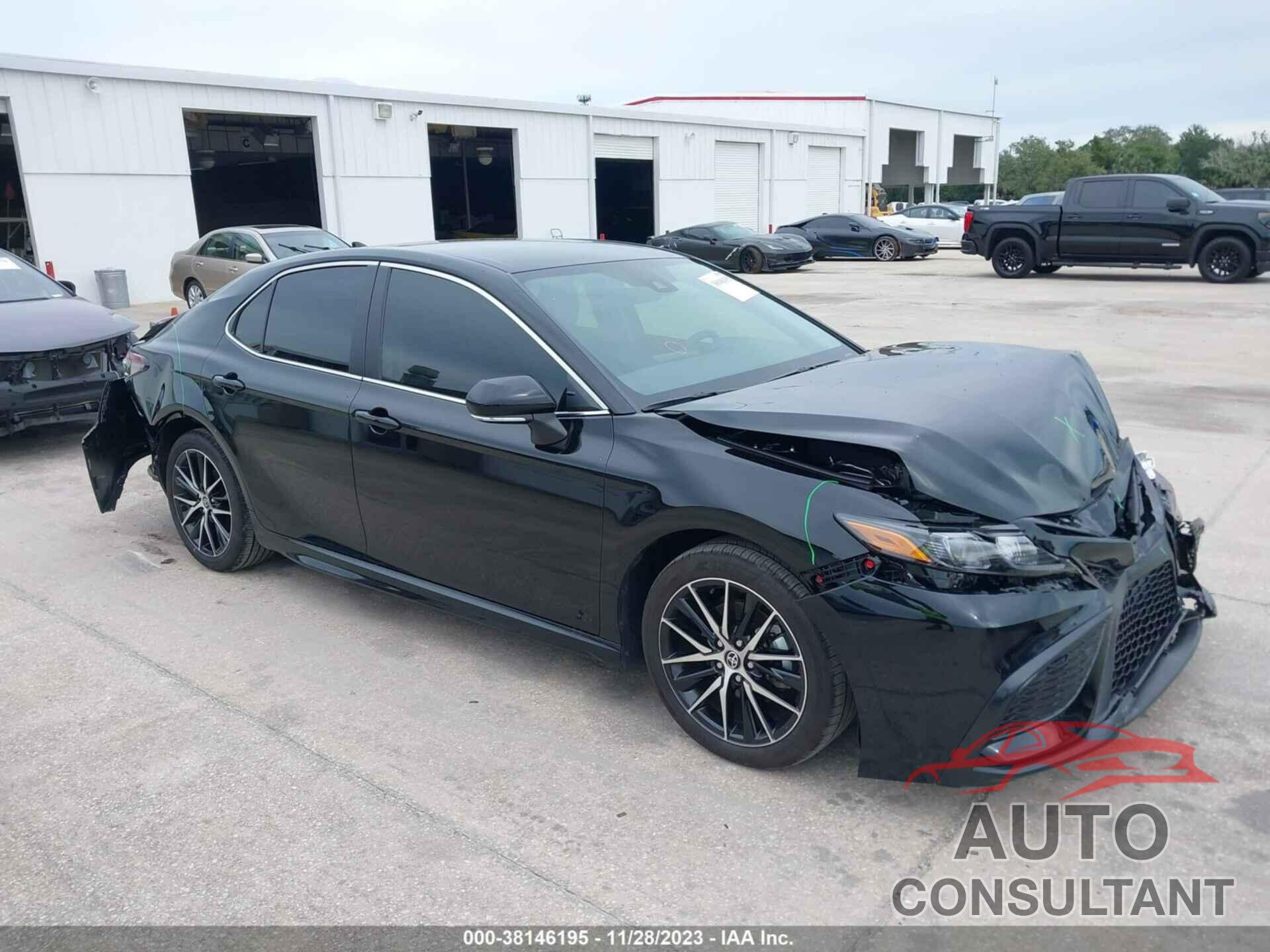 TOYOTA CAMRY 2023 - 4T1G11AK0PU834107