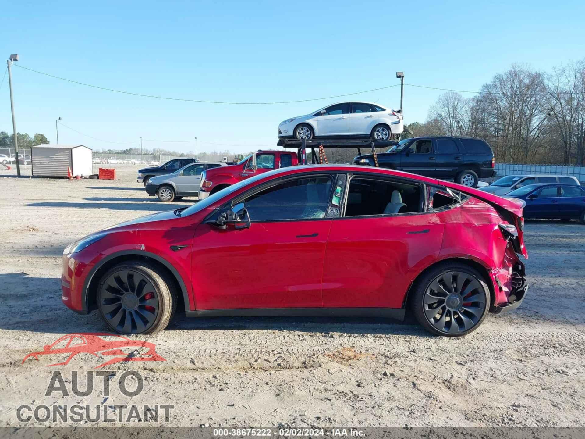 TESLA MODEL Y 2023 - 7SAYGDEF7PF777731