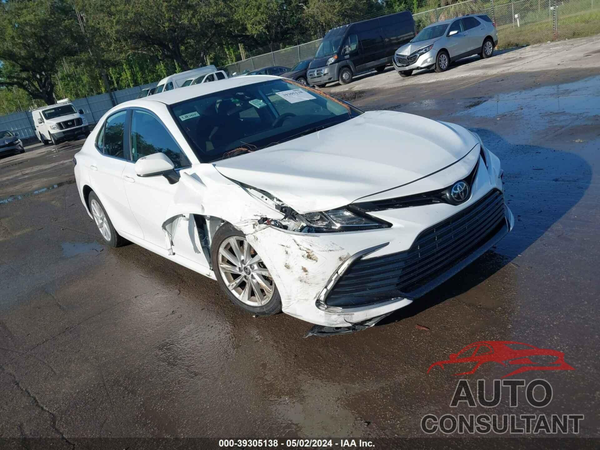 TOYOTA CAMRY 2022 - 4T1C11AK3NU008248