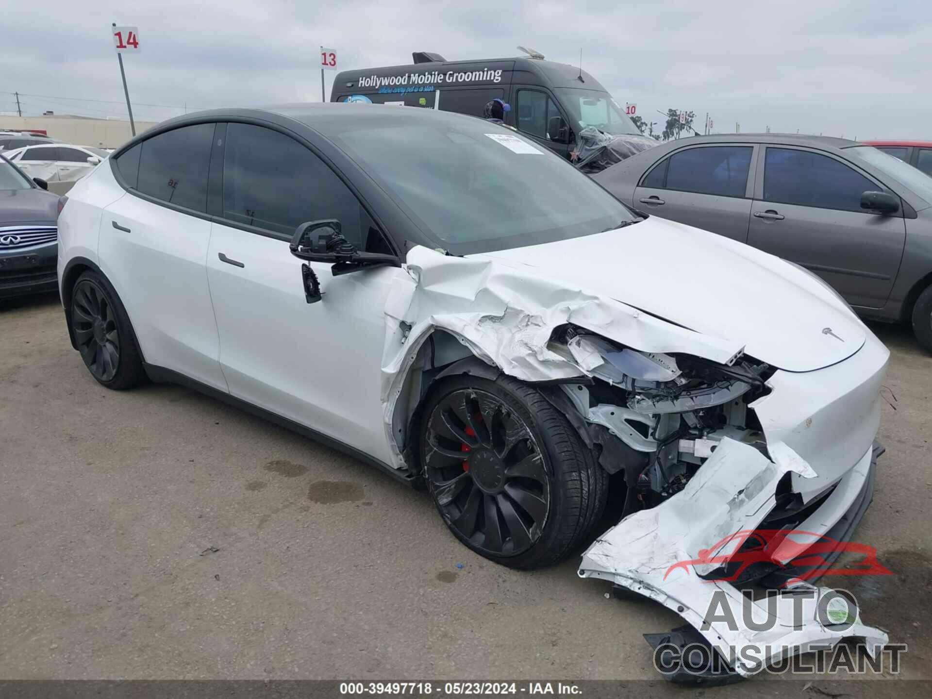 TESLA MODEL Y 2023 - 7SAYGDEF9PF706756