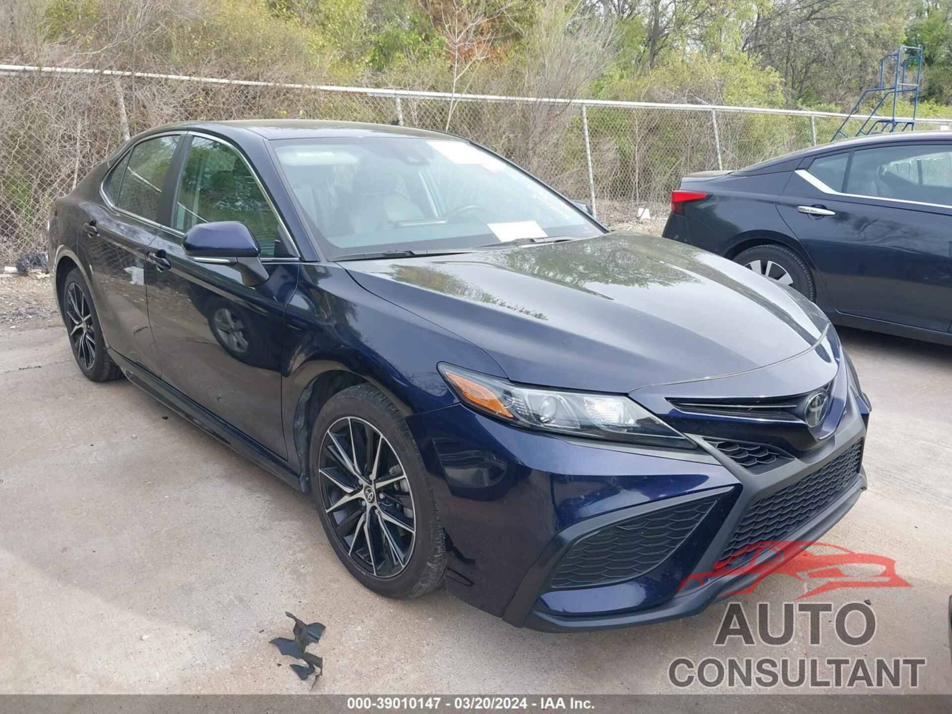 TOYOTA CAMRY 2022 - 4T1G11AK0NU706656