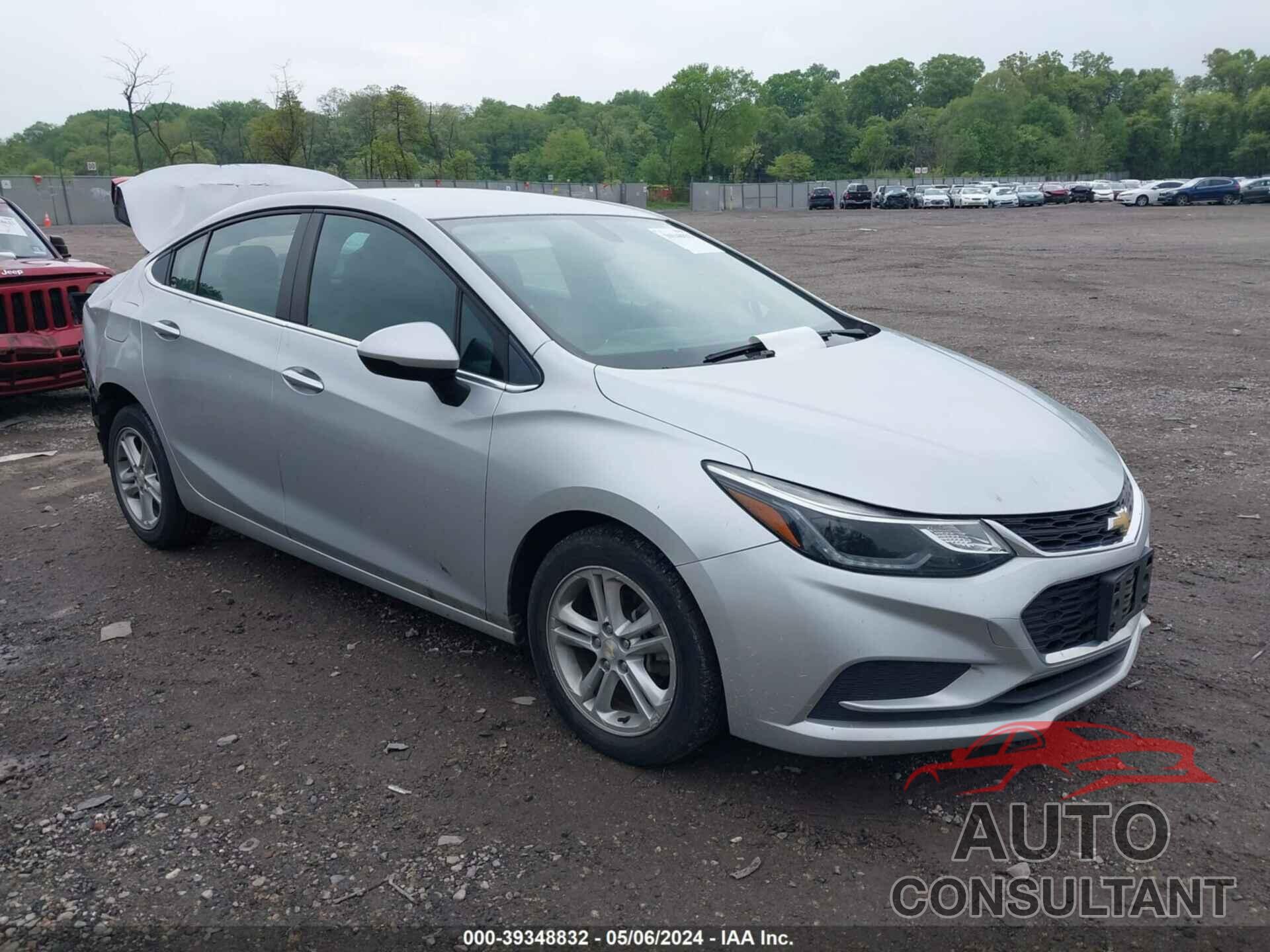 CHEVROLET CRUZE 2018 - 1G1BE5SM9J7104155