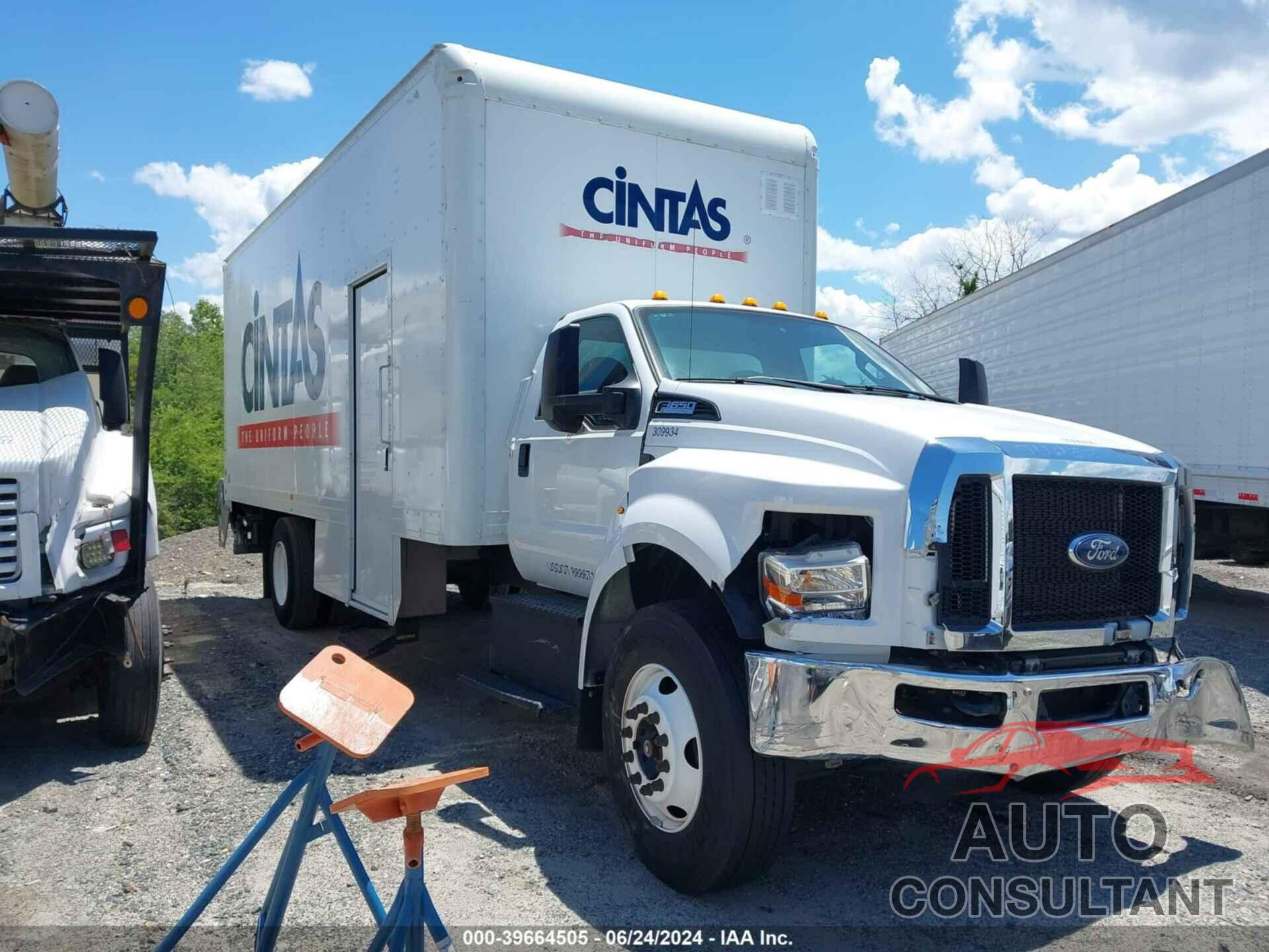 FORD F-650 GAS 2022 - 1FDNF6AN1NDF03775