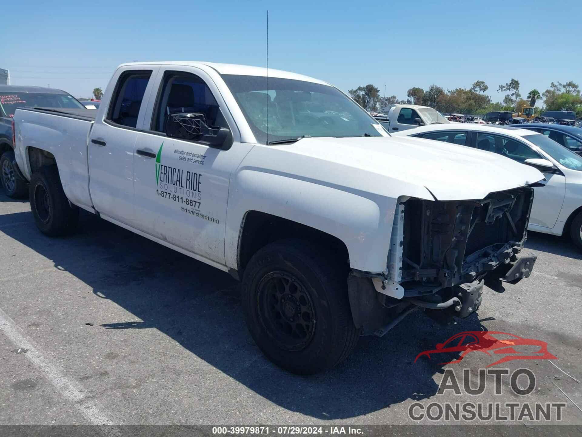 CHEVROLET SILVERADO 1500 2018 - 1GCRCNEH4JZ292288