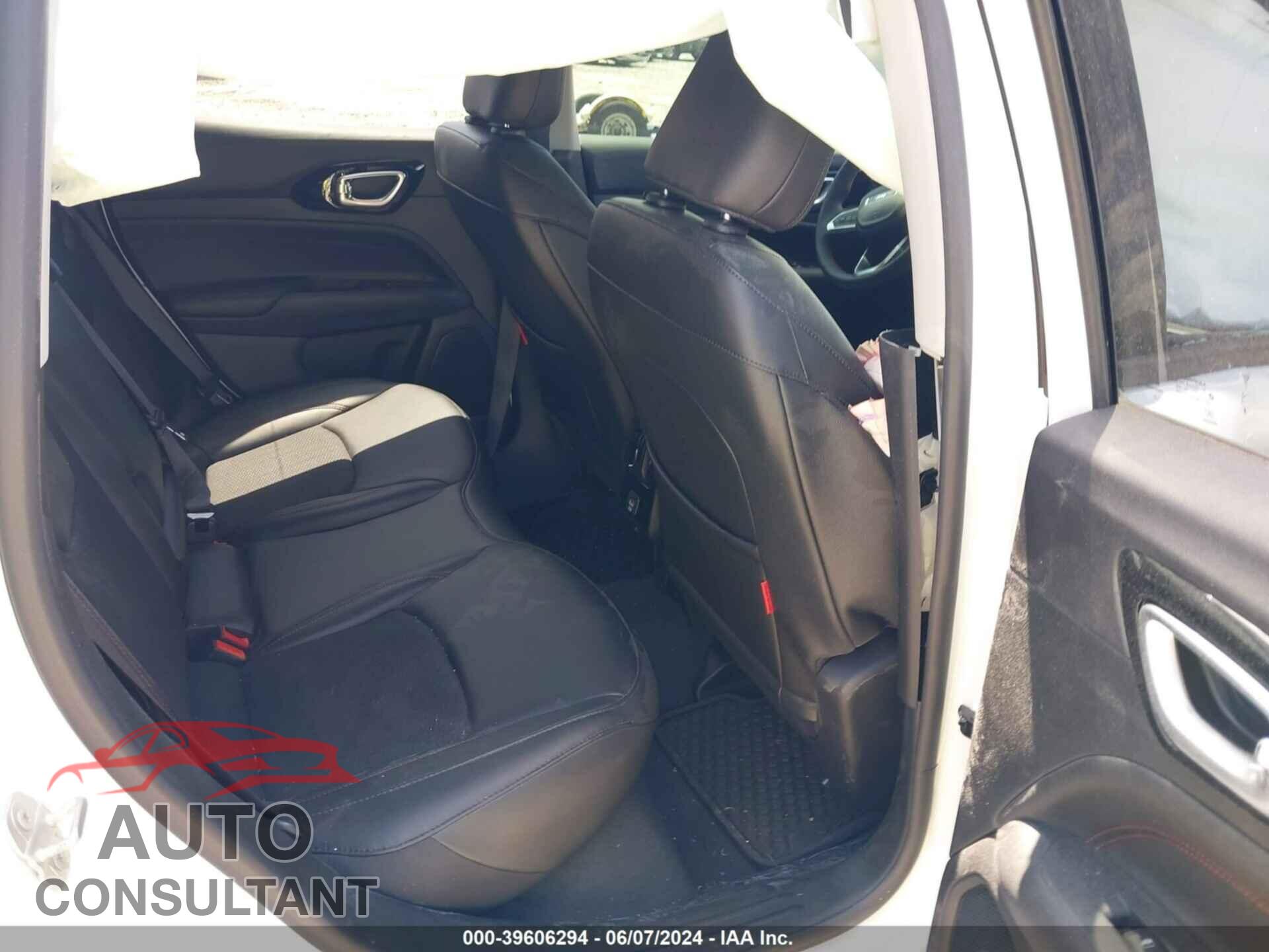 JEEP COMPASS 2022 - 3C4NJDDB9NT162452