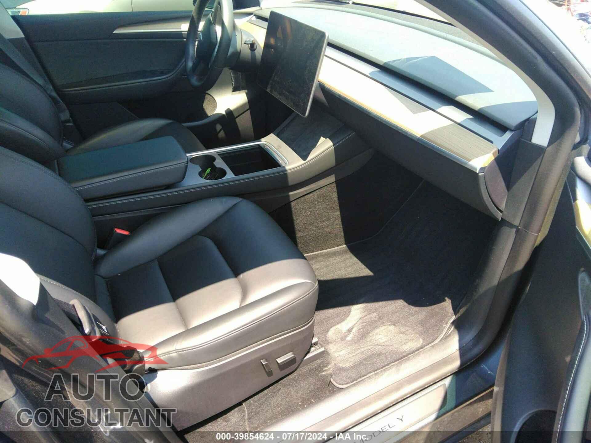 TESLA MODEL Y 2023 - 7SAYGDEE3PA032494
