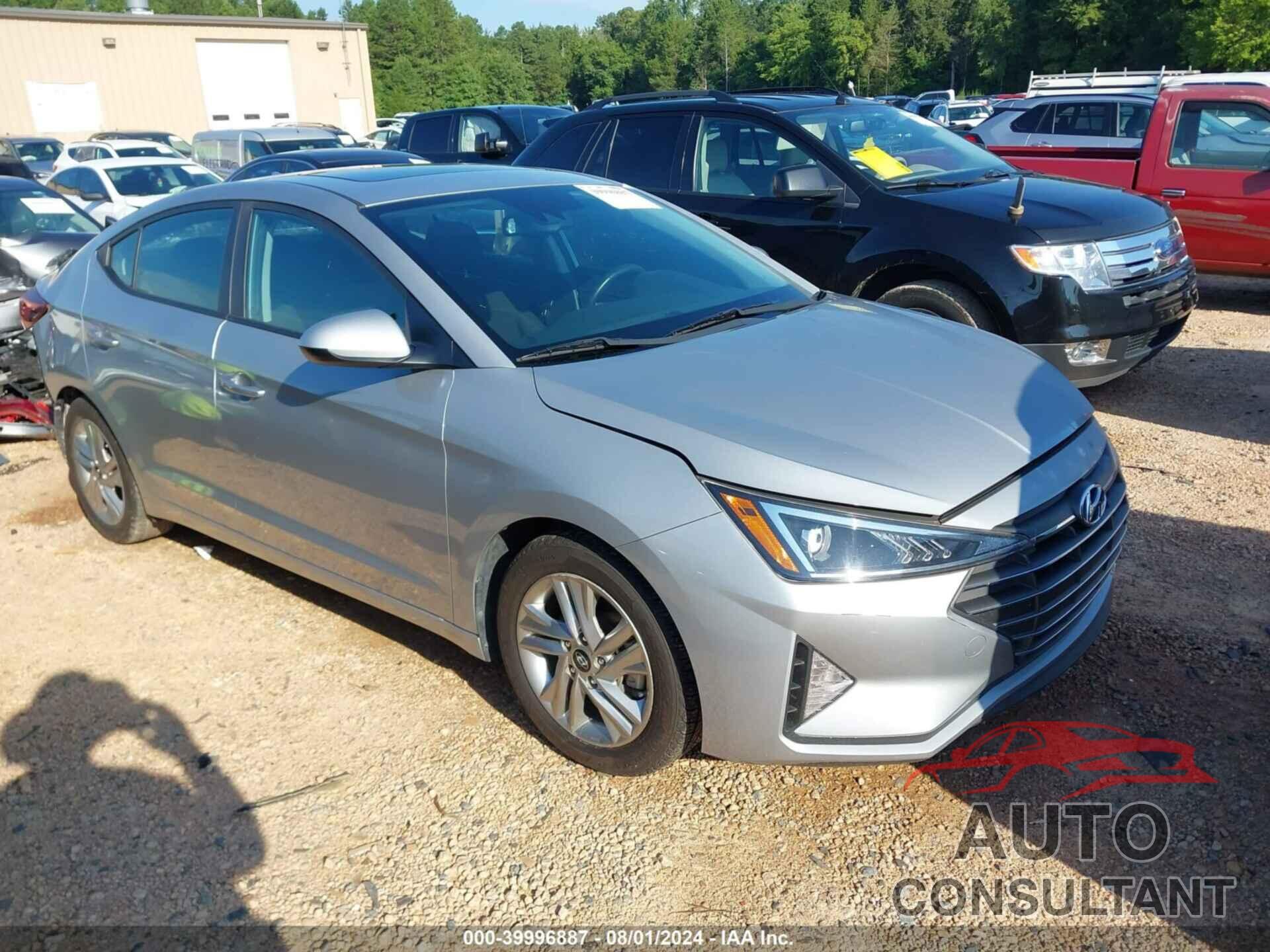 HYUNDAI ELANTRA 2020 - KMHD84LF9LU929470