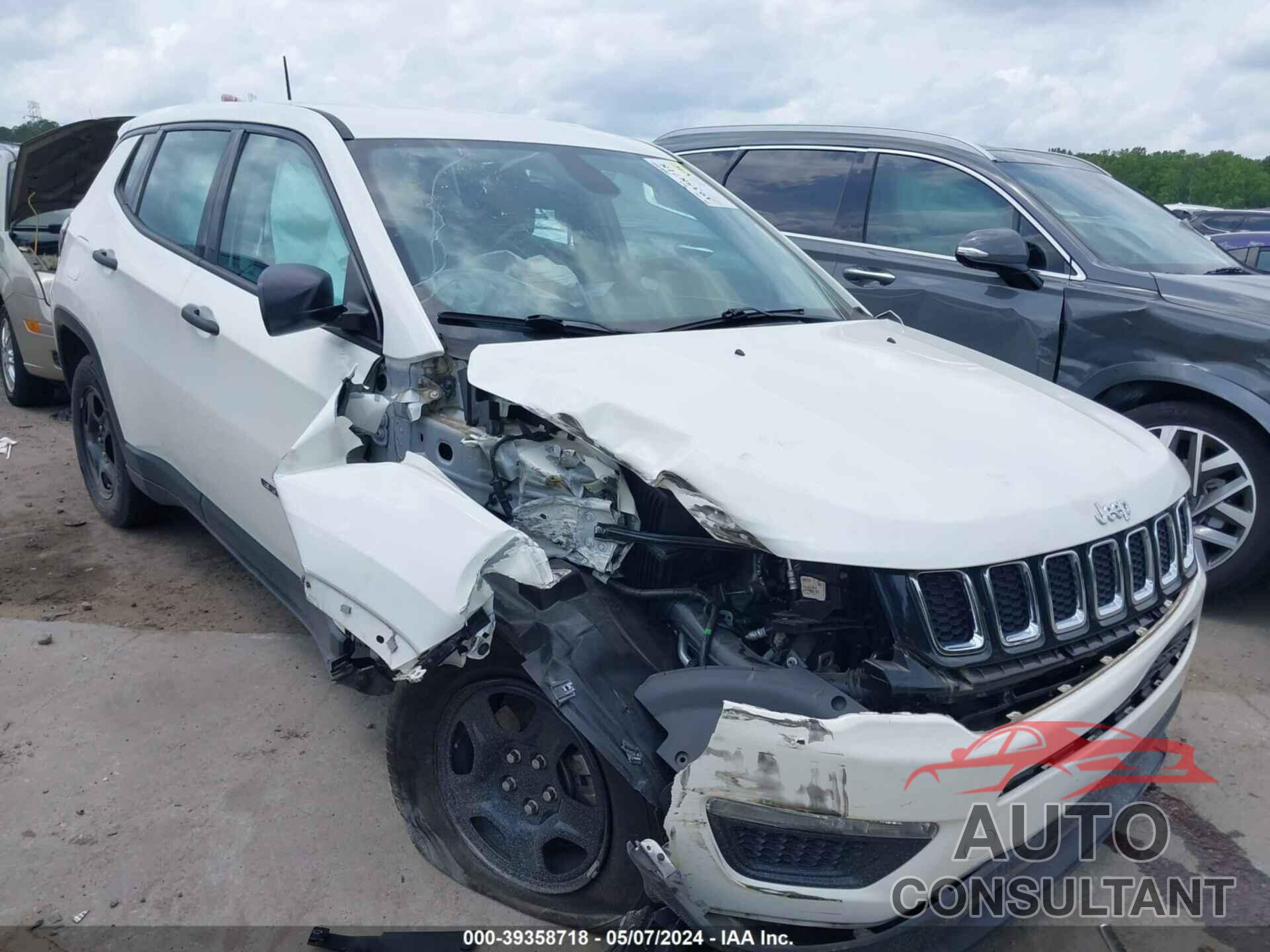 JEEP COMPASS 2018 - 3C4NJCAB9JT461741