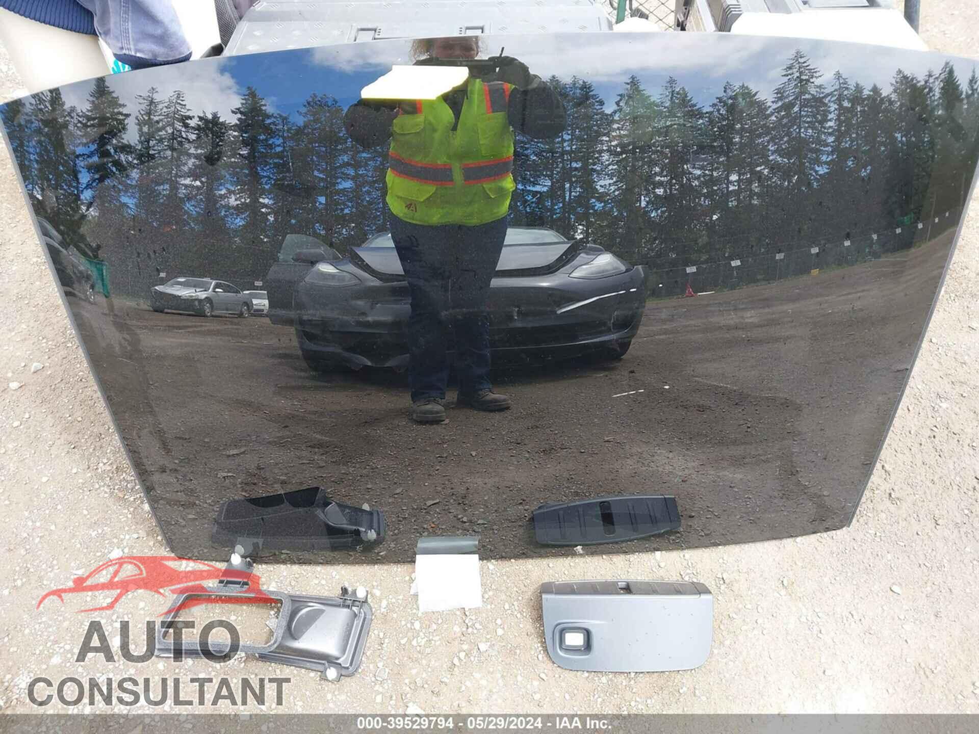 TESLA MODEL 3 2023 - 5YJ3E1EA8PF594614
