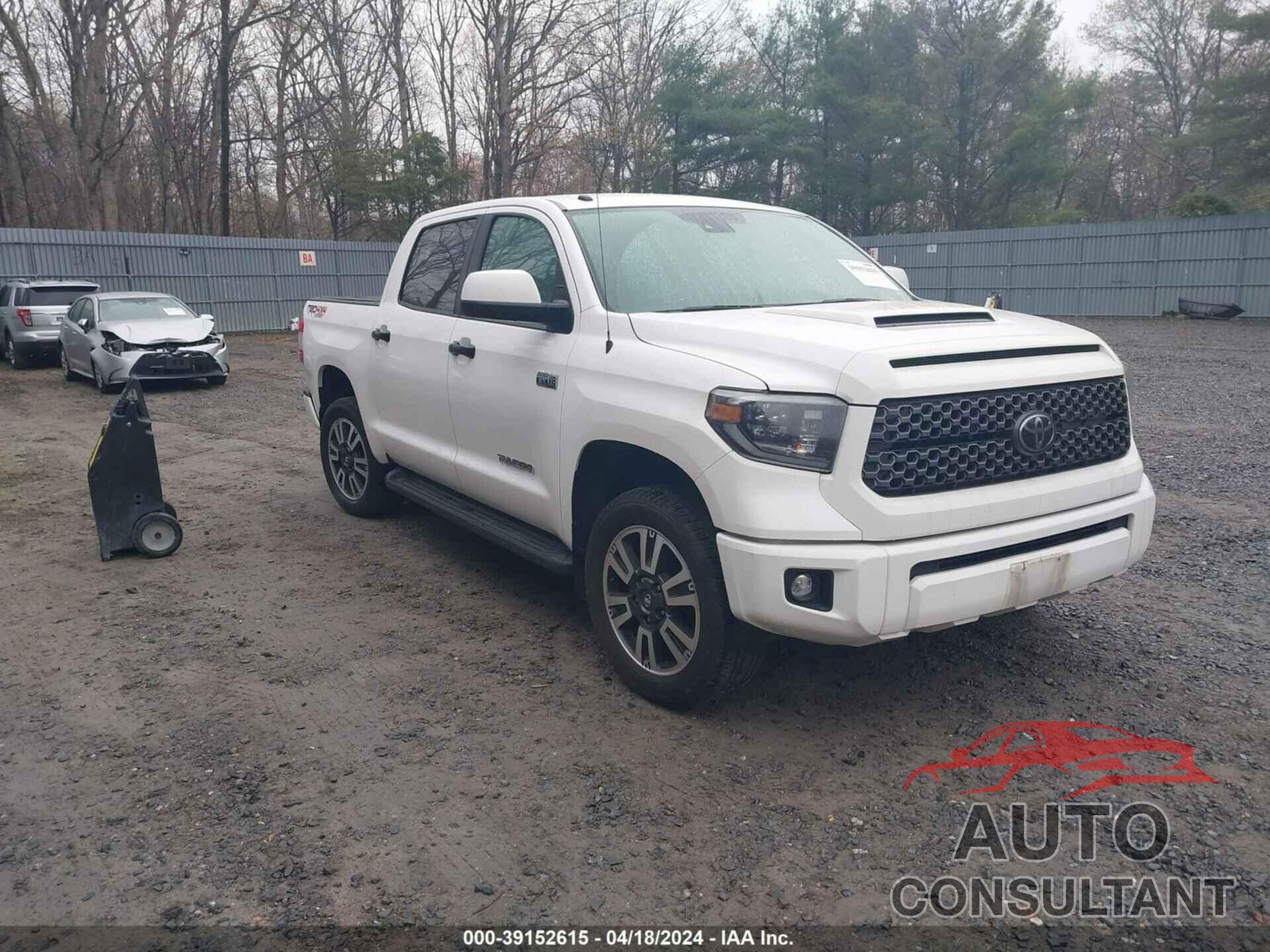 TOYOTA TUNDRA 2019 - 5TFDY5F13KX823457