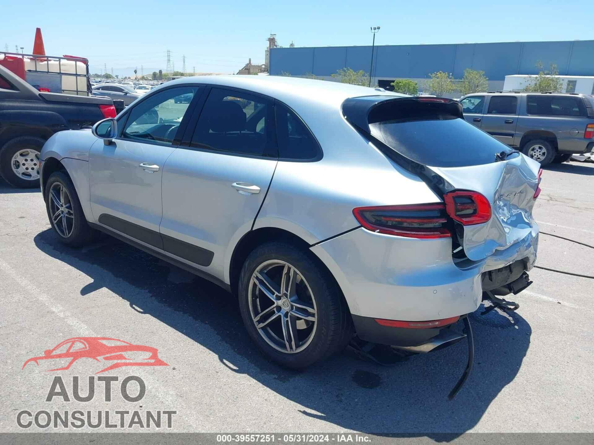PORSCHE MACAN 2017 - WP1AA2A57HLB05165